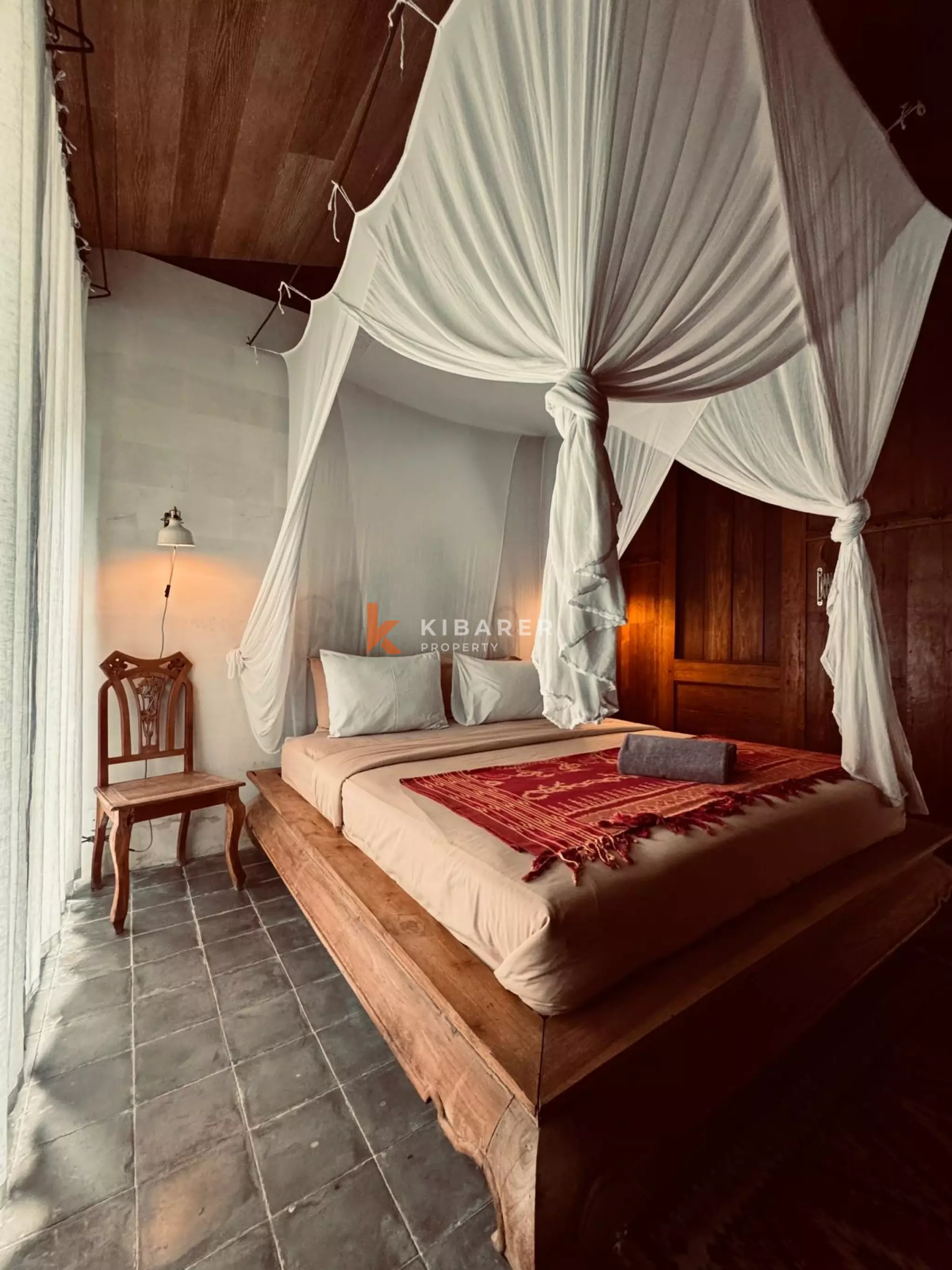 Wooden Ethnic Three Bedroom Villa in Batu Bolong