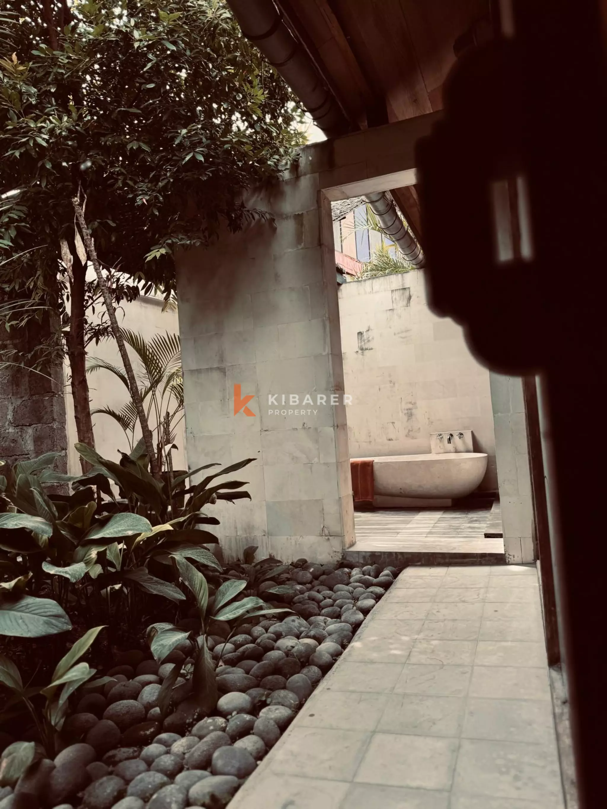 Wooden Ethnic Three Bedroom Villa in Batu Bolong