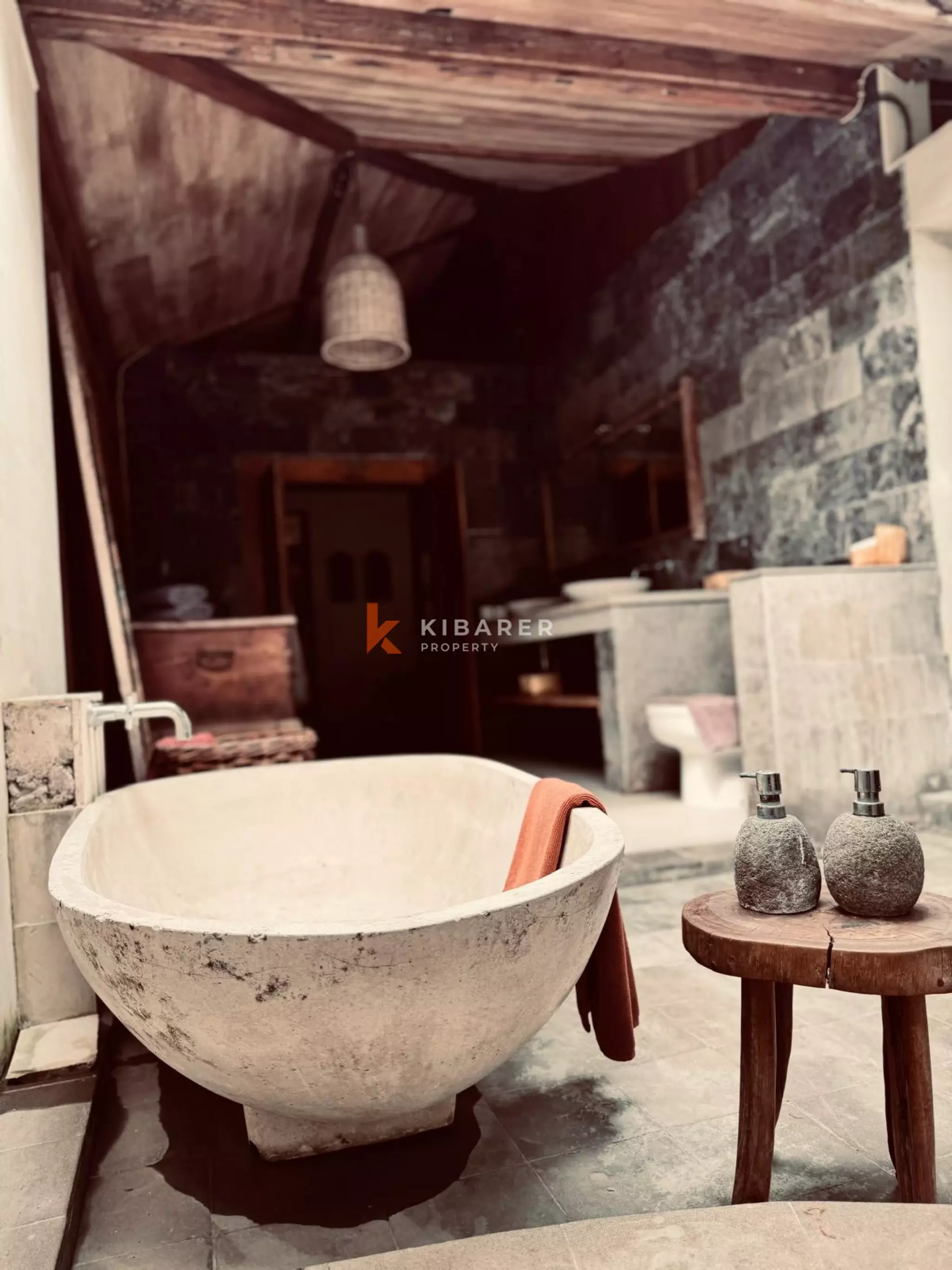 Wooden Ethnic Three Bedroom Villa in Batu Bolong