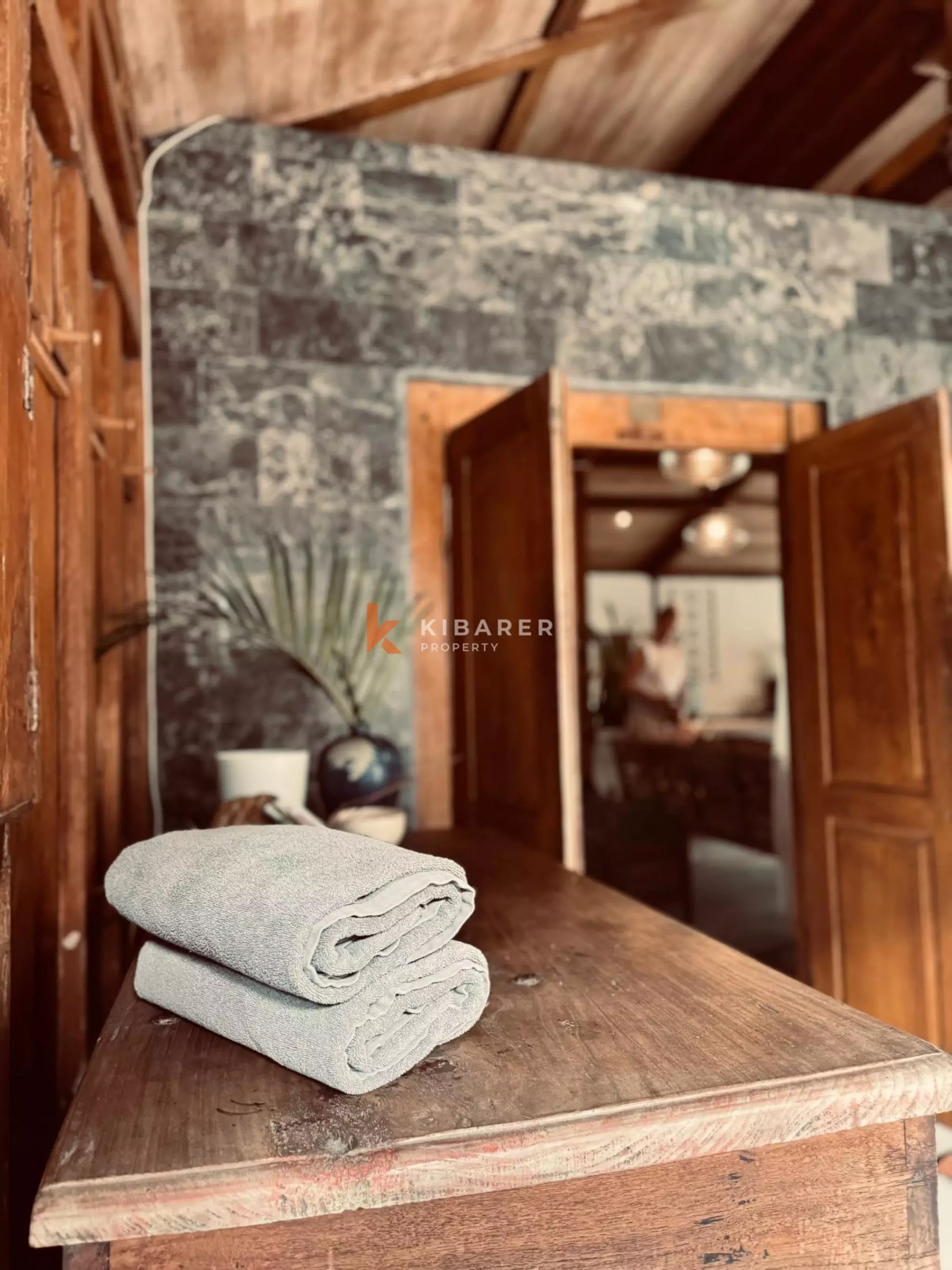Wooden Ethnic Three Bedroom Villa in Batu Bolong