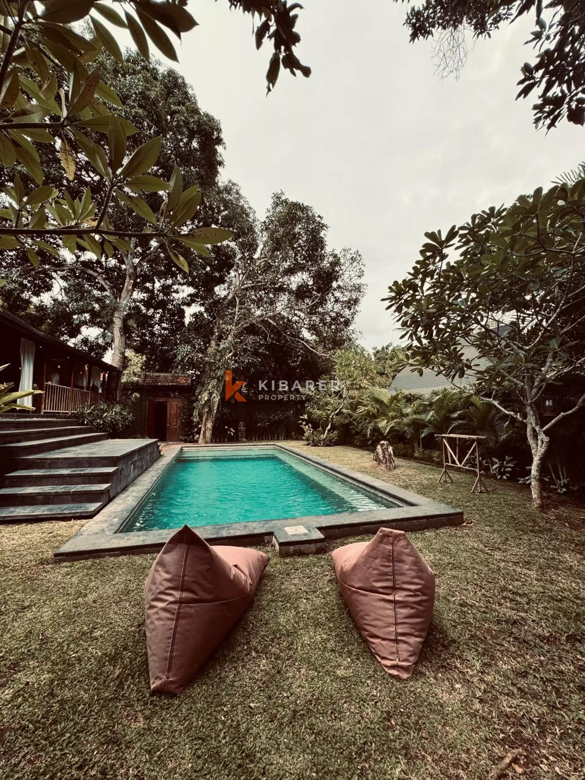 Wooden Ethnic Three Bedroom Villa in Batu Bolong