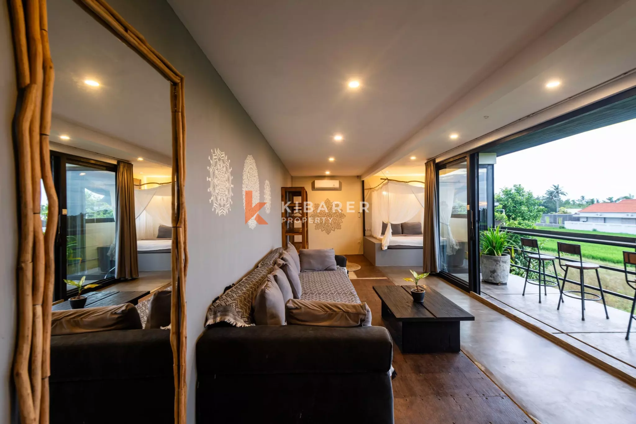 Stylish Three Bedroom Urban Villa Near Kedungu Beach