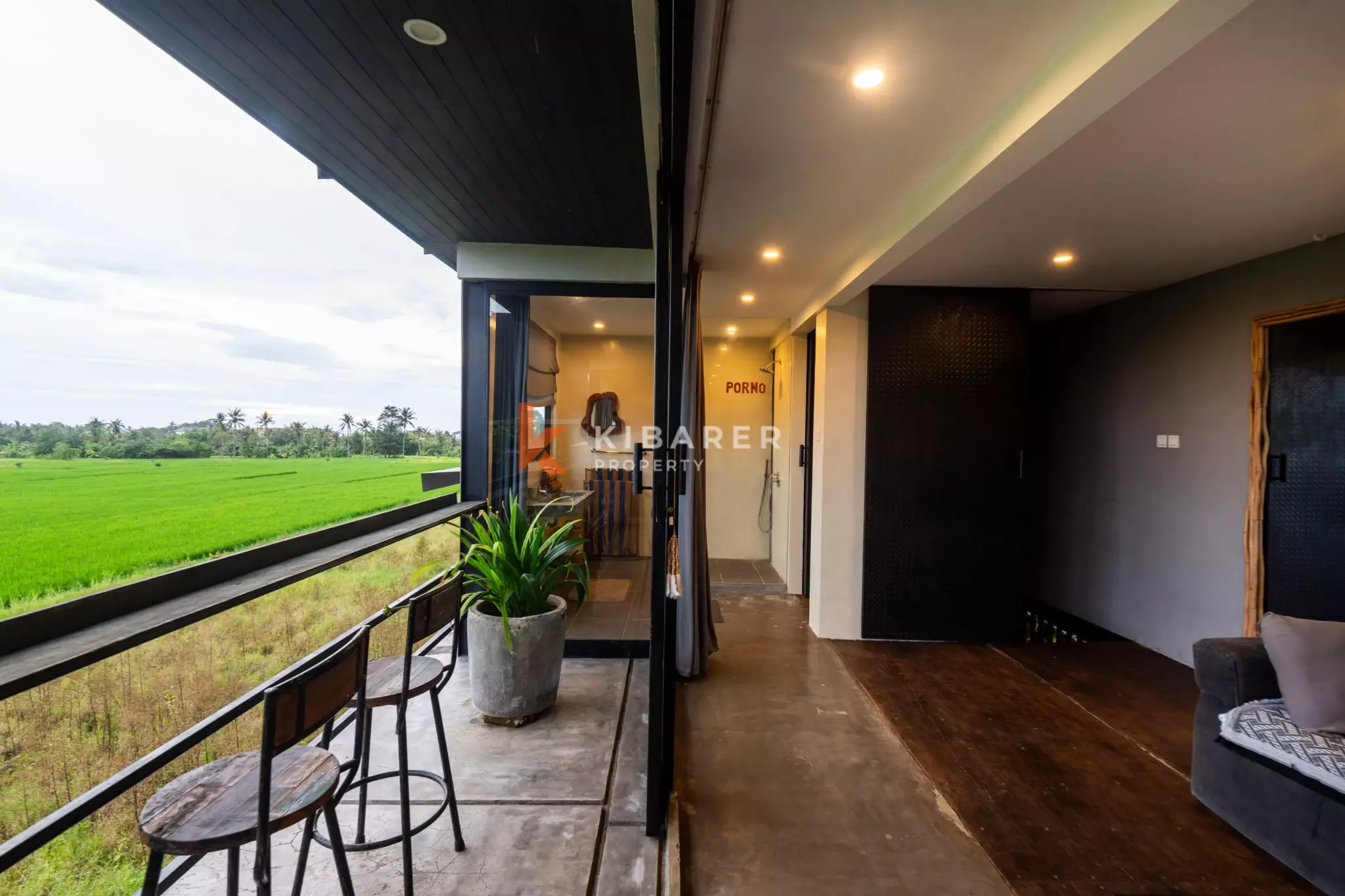 Stylish Three Bedroom Urban Villa Near Kedungu Beach