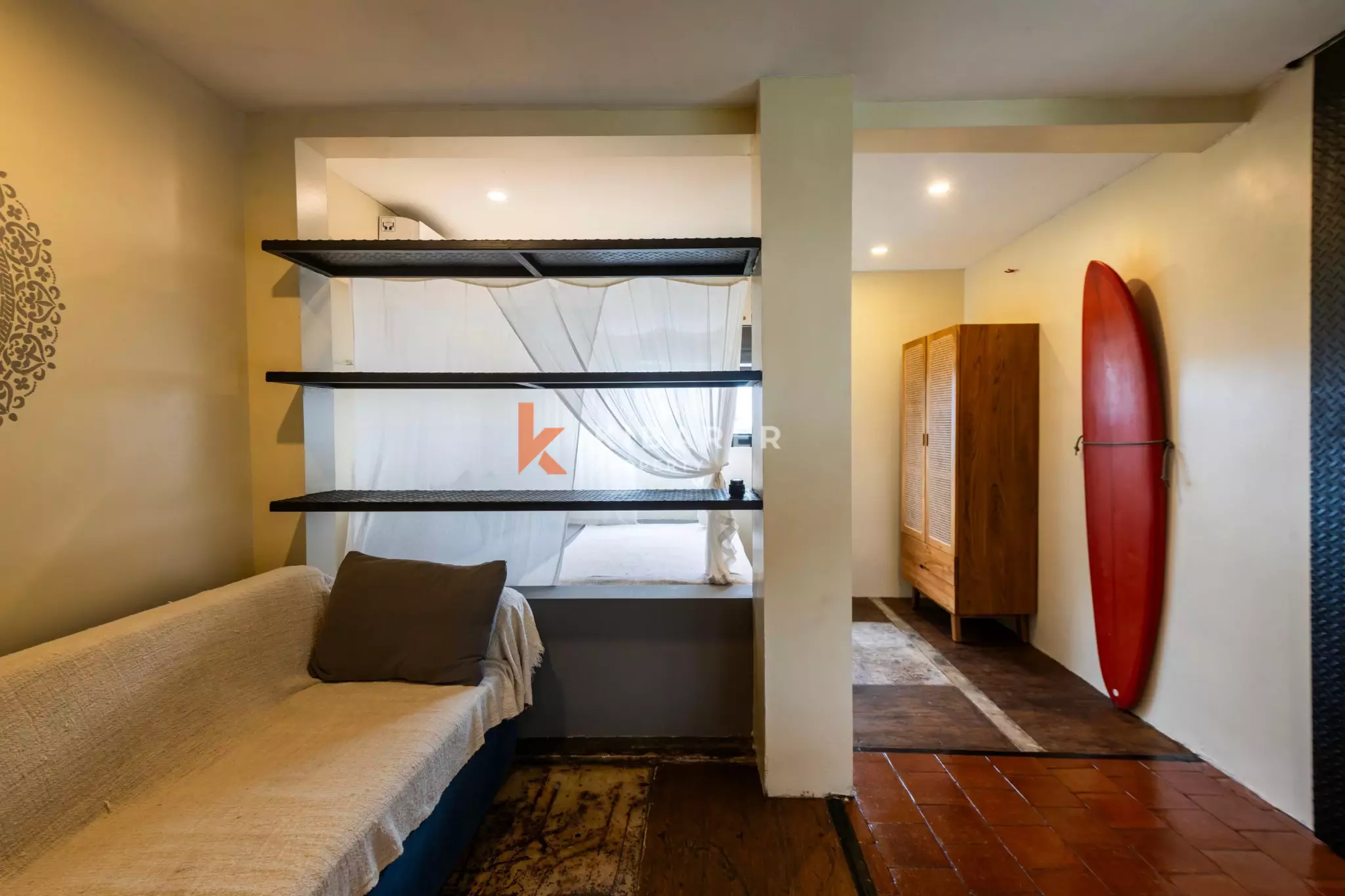 Stylish Three Bedroom Urban Villa Near Kedungu Beach