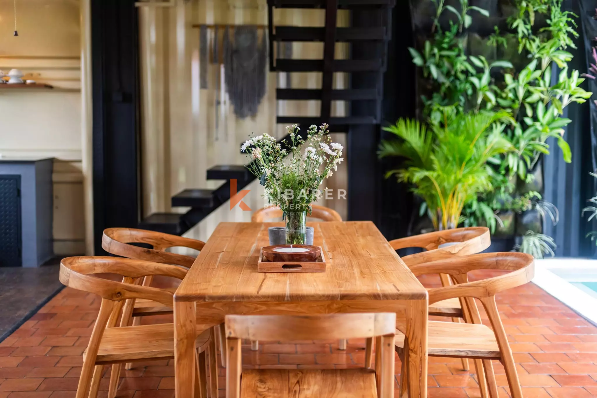 Stylish Three Bedroom Urban Villa Near Kedungu Beach