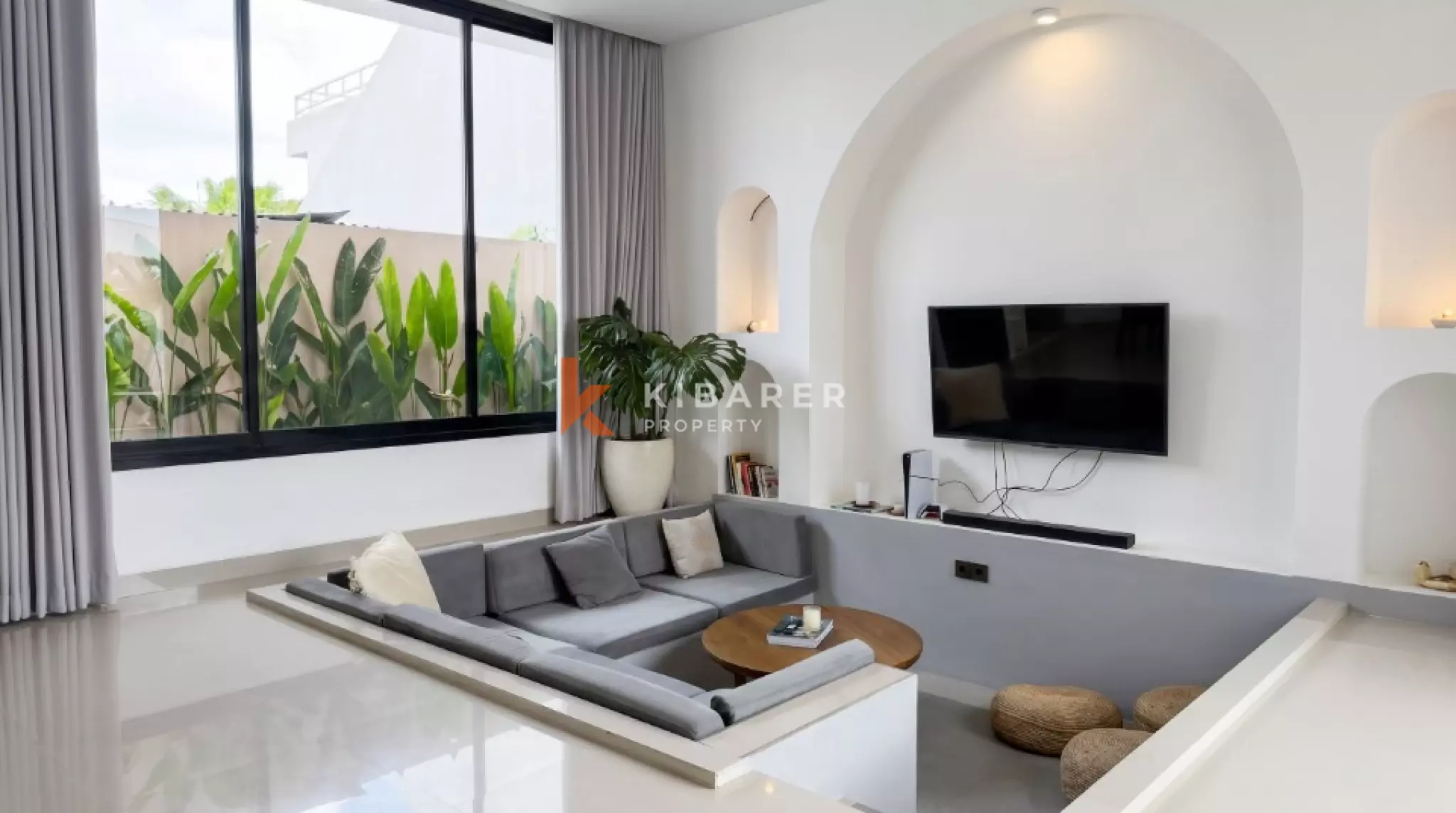 Bright and Airy Tropical Three Bedroom Villa Near Seseh Beach