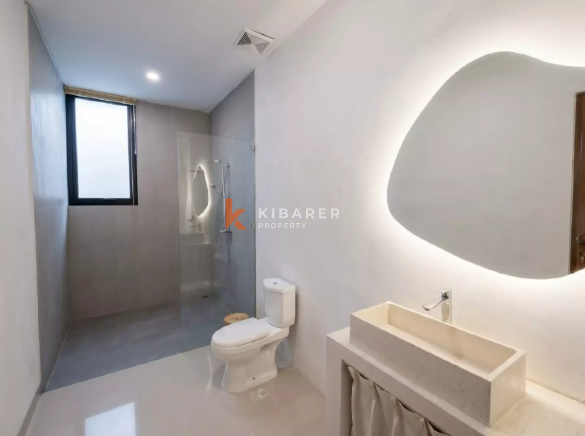 Bright and Airy Tropical Three Bedroom Villa Near Seseh Beach