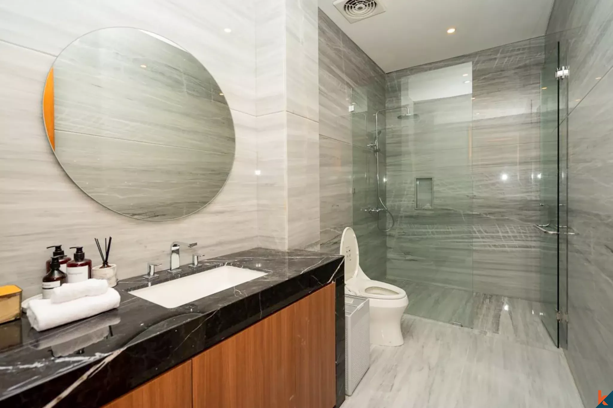 Villa moderne de 3 chambres avec piscine privée à Umalas, Bali