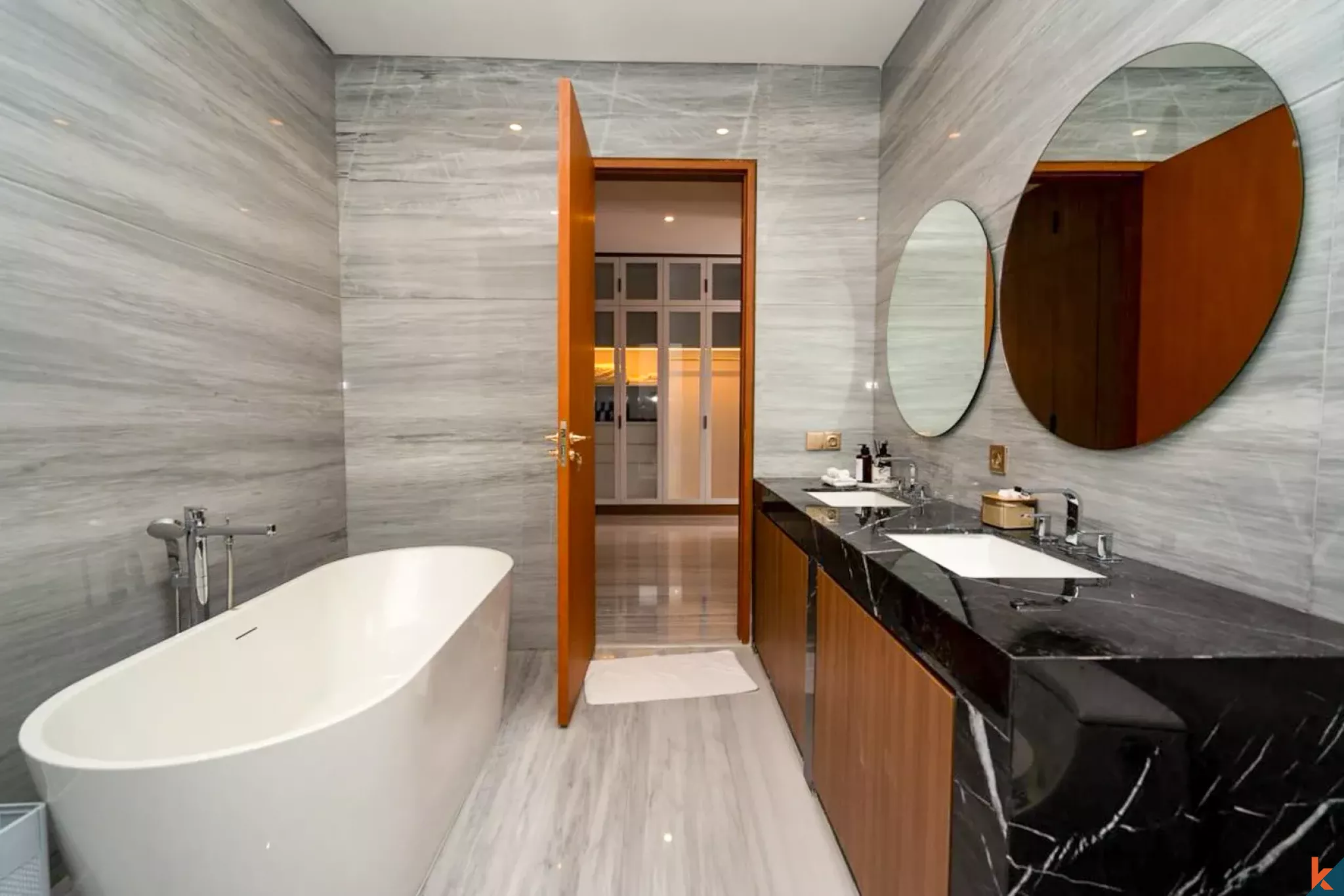 Villa moderne de 3 chambres avec piscine privée à Umalas, Bali