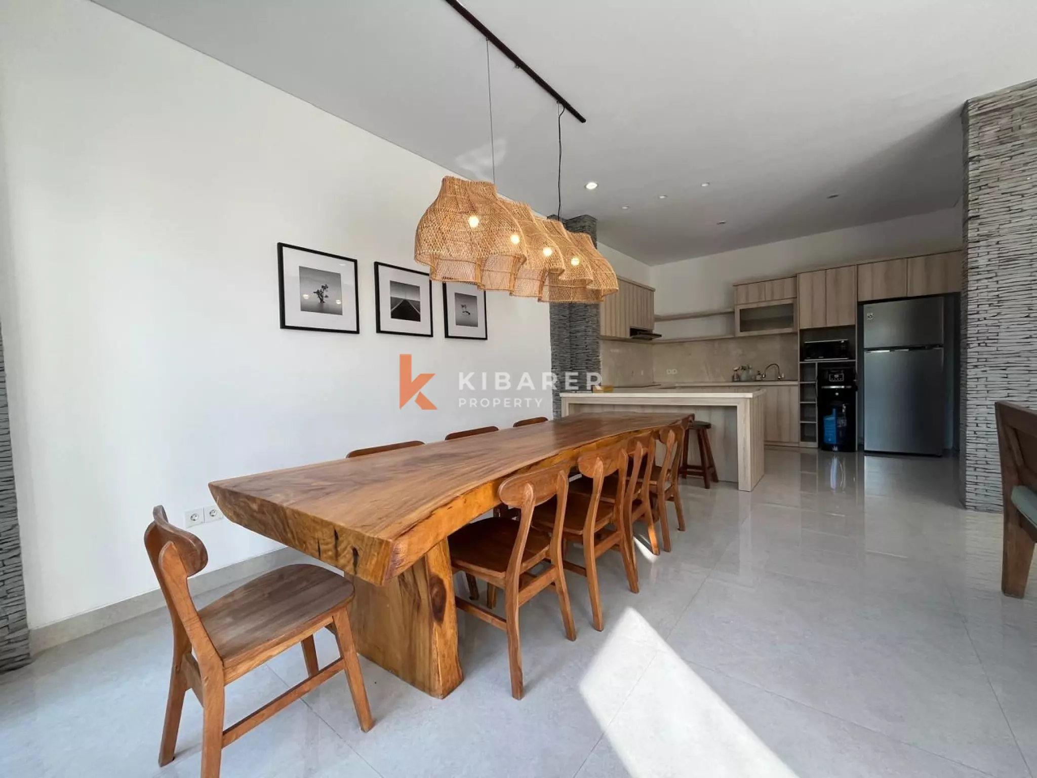 Freshly Renovated Four-Bedroom with Enclosed Living Villa in Umalas