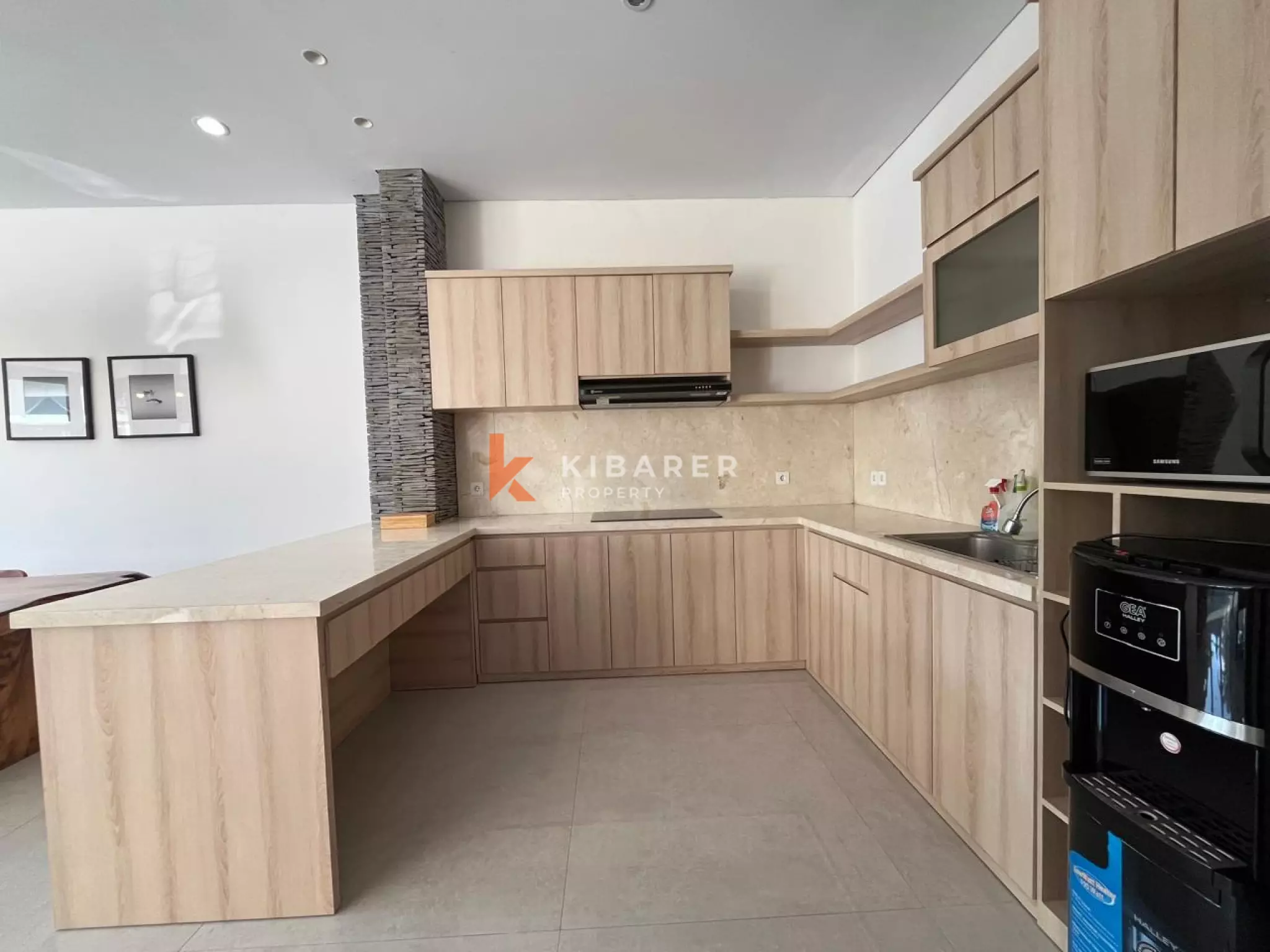 Freshly Renovated Four-Bedroom with Enclosed Living Villa in Umalas