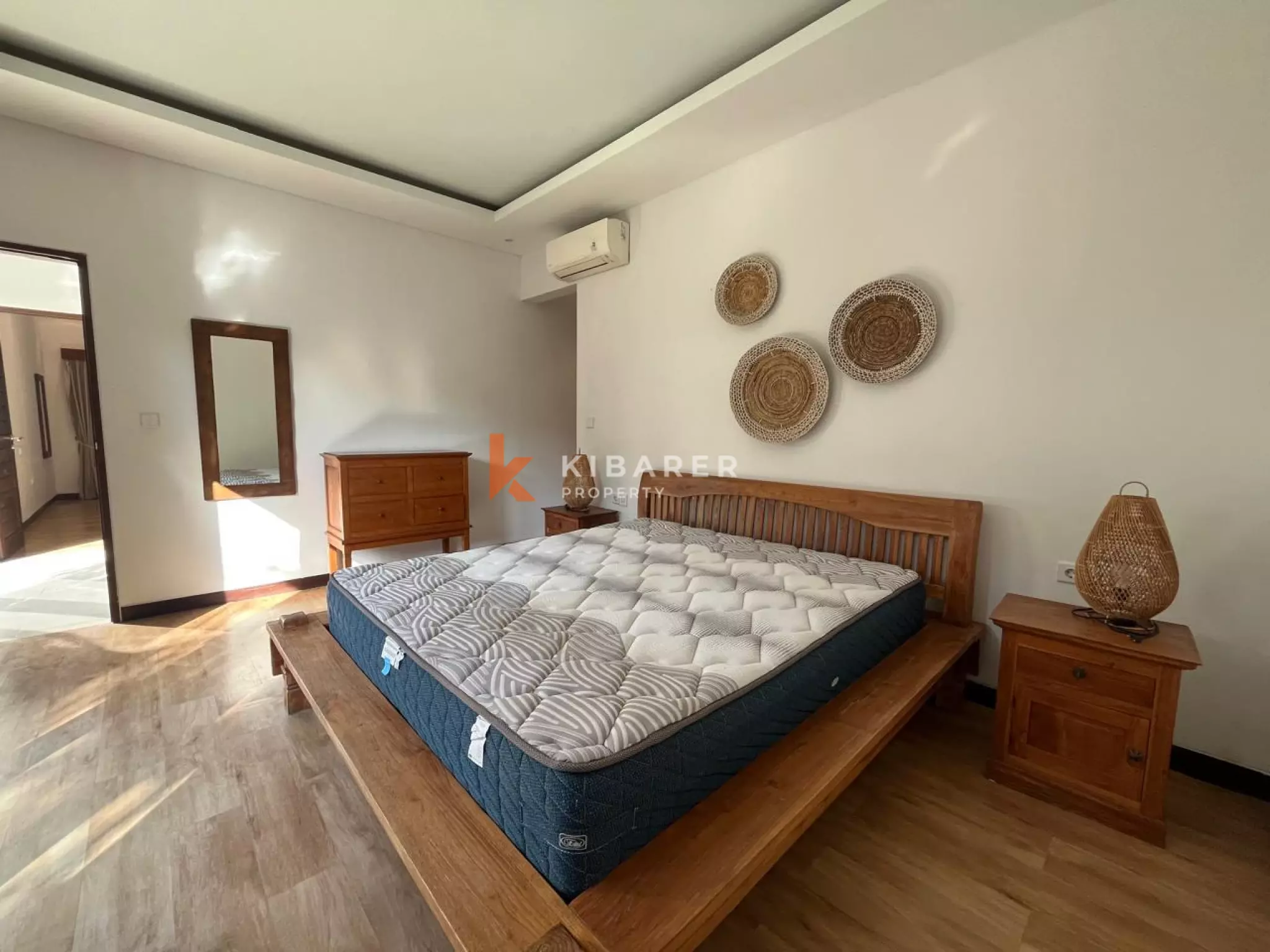 Freshly Renovated Four-Bedroom with Enclosed Living Villa in Umalas
