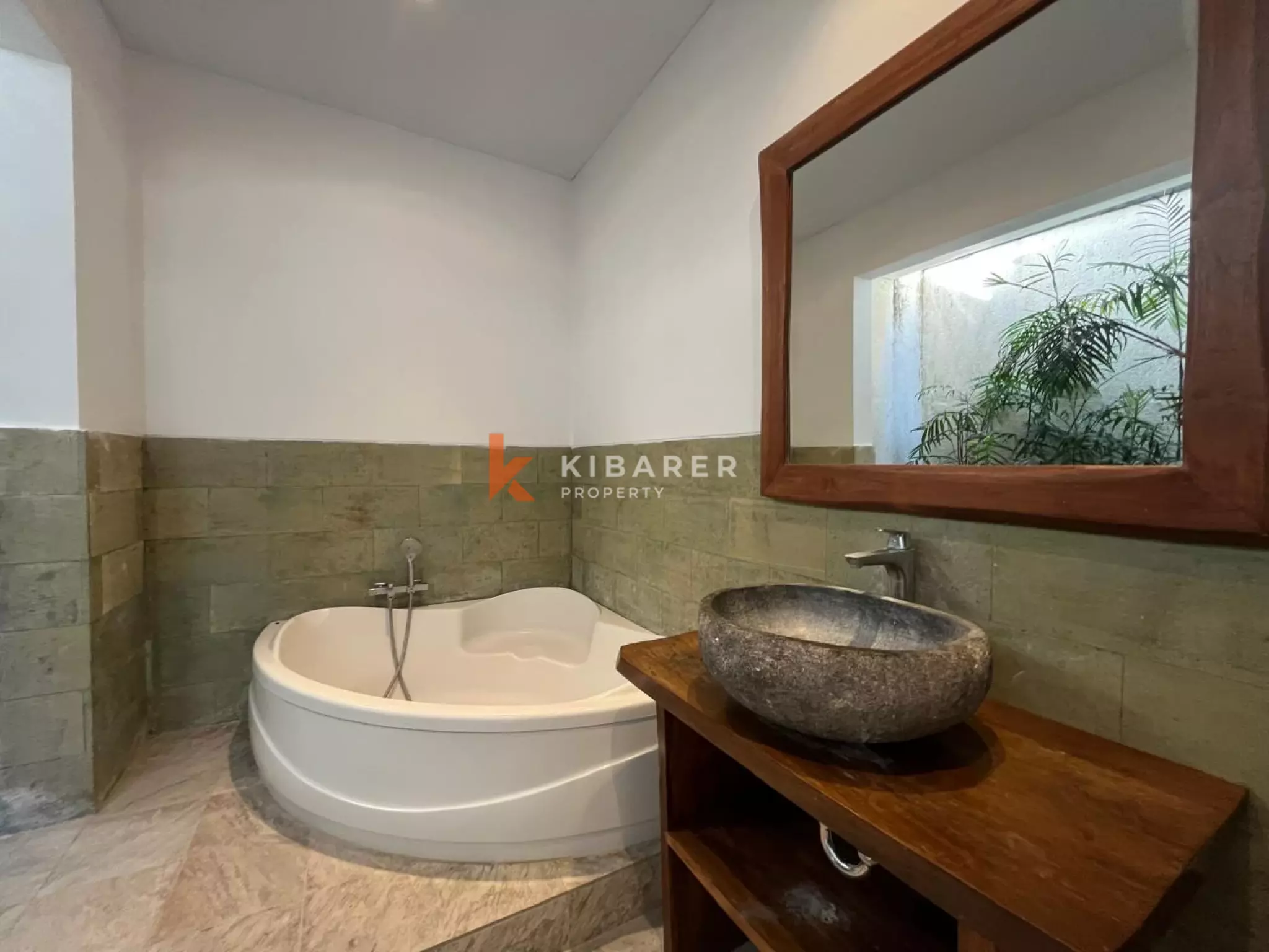 Freshly Renovated Four-Bedroom with Enclosed Living Villa in Umalas