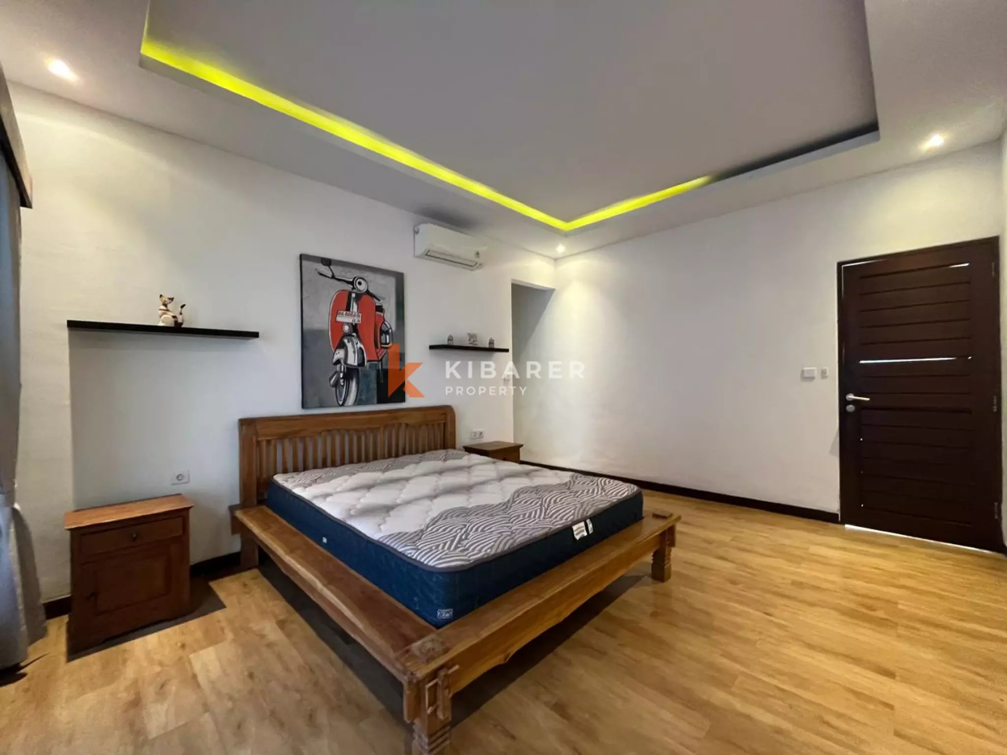 Freshly Renovated Four-Bedroom with Enclosed Living Villa in Umalas