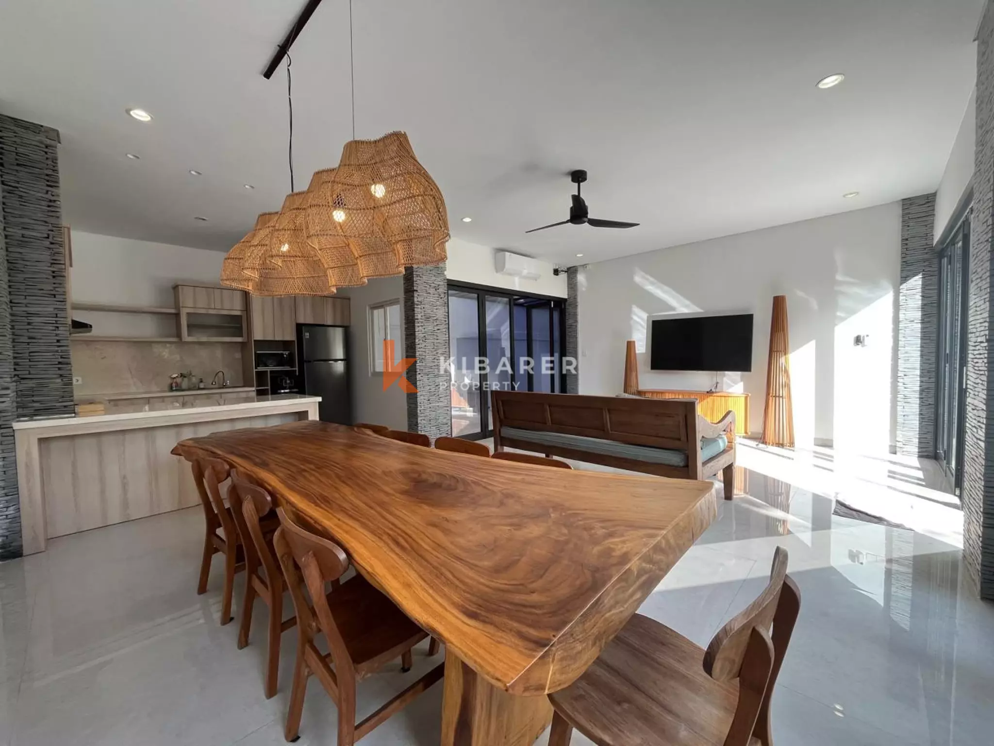 Freshly Renovated Four-Bedroom with Enclosed Living Villa in Umalas