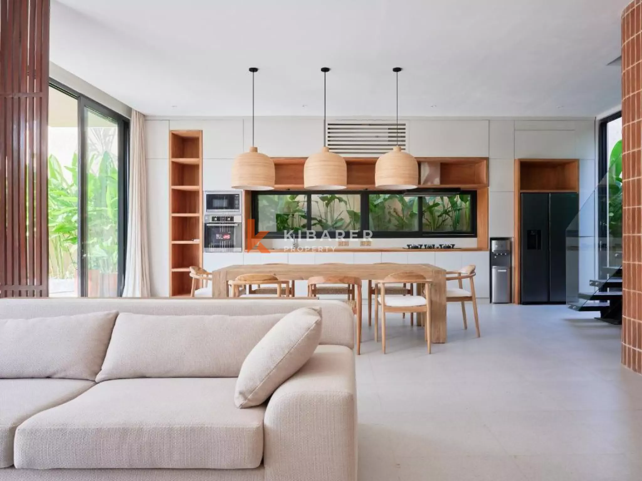 Modern Bright Four Bedroom Villa Located in Umalas