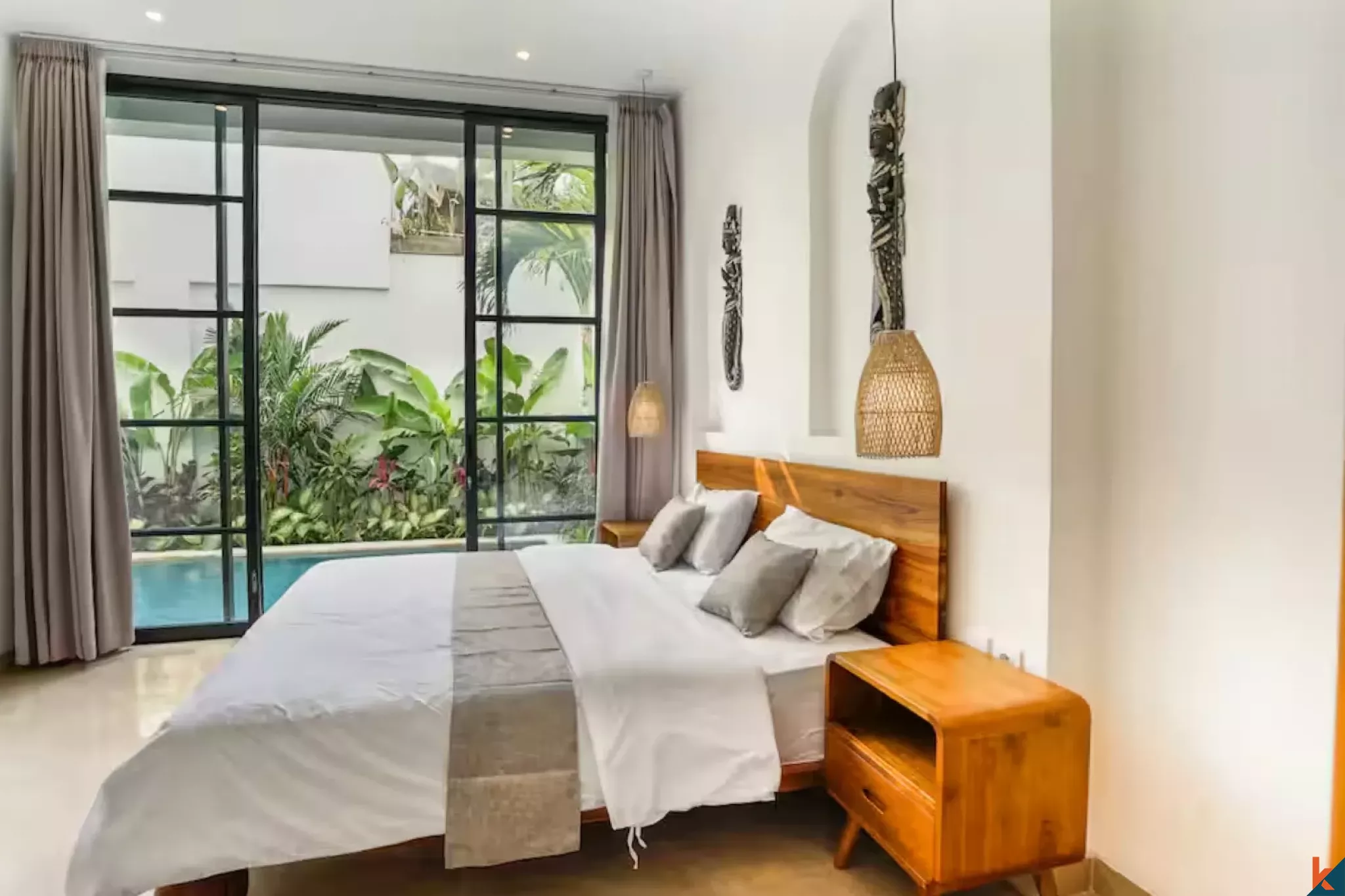 Investasi vila hak sewa tiga kamar tidur di lokasi strategis di Berawa