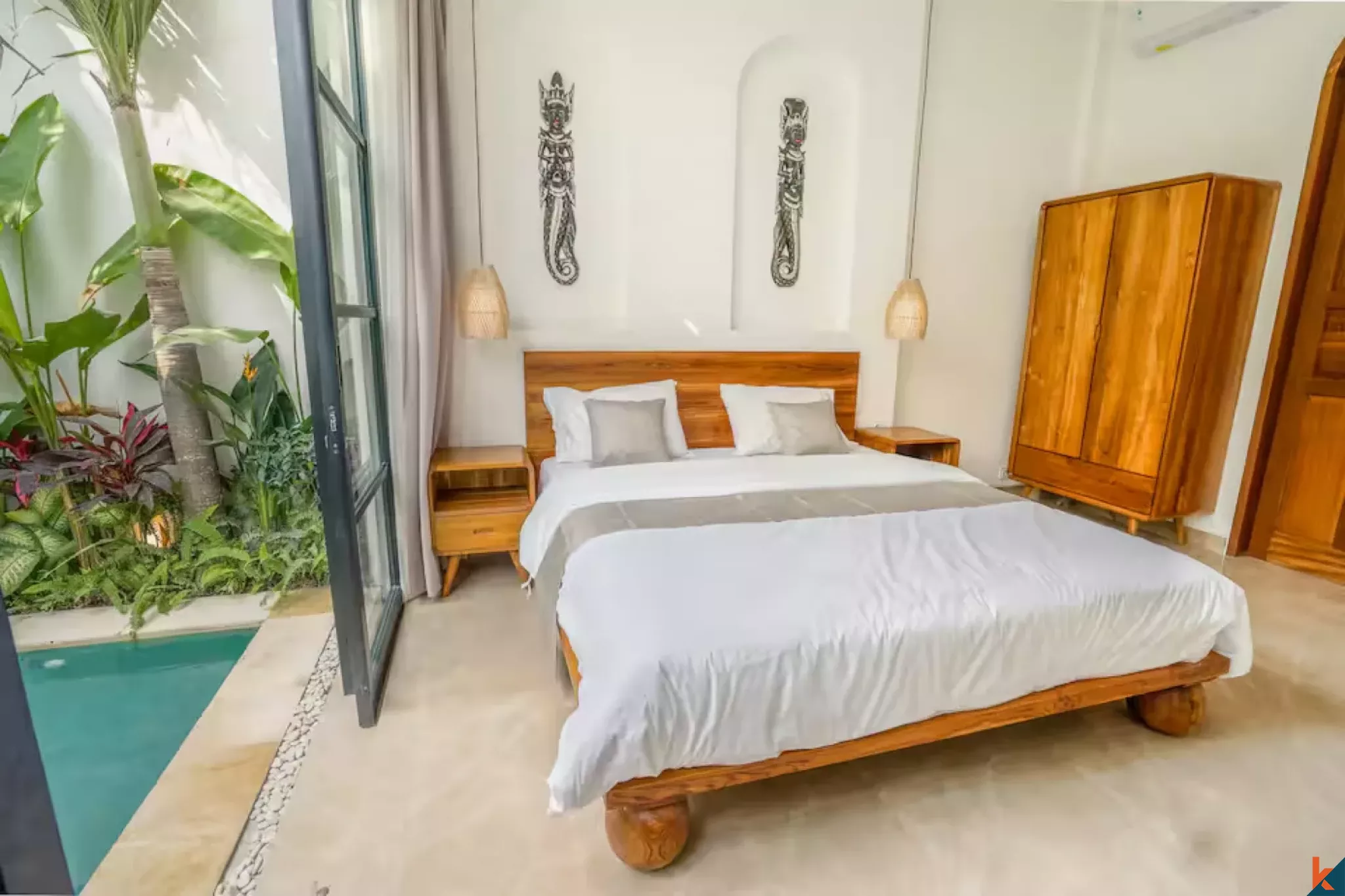 Investasi vila hak sewa tiga kamar tidur di lokasi strategis di Berawa