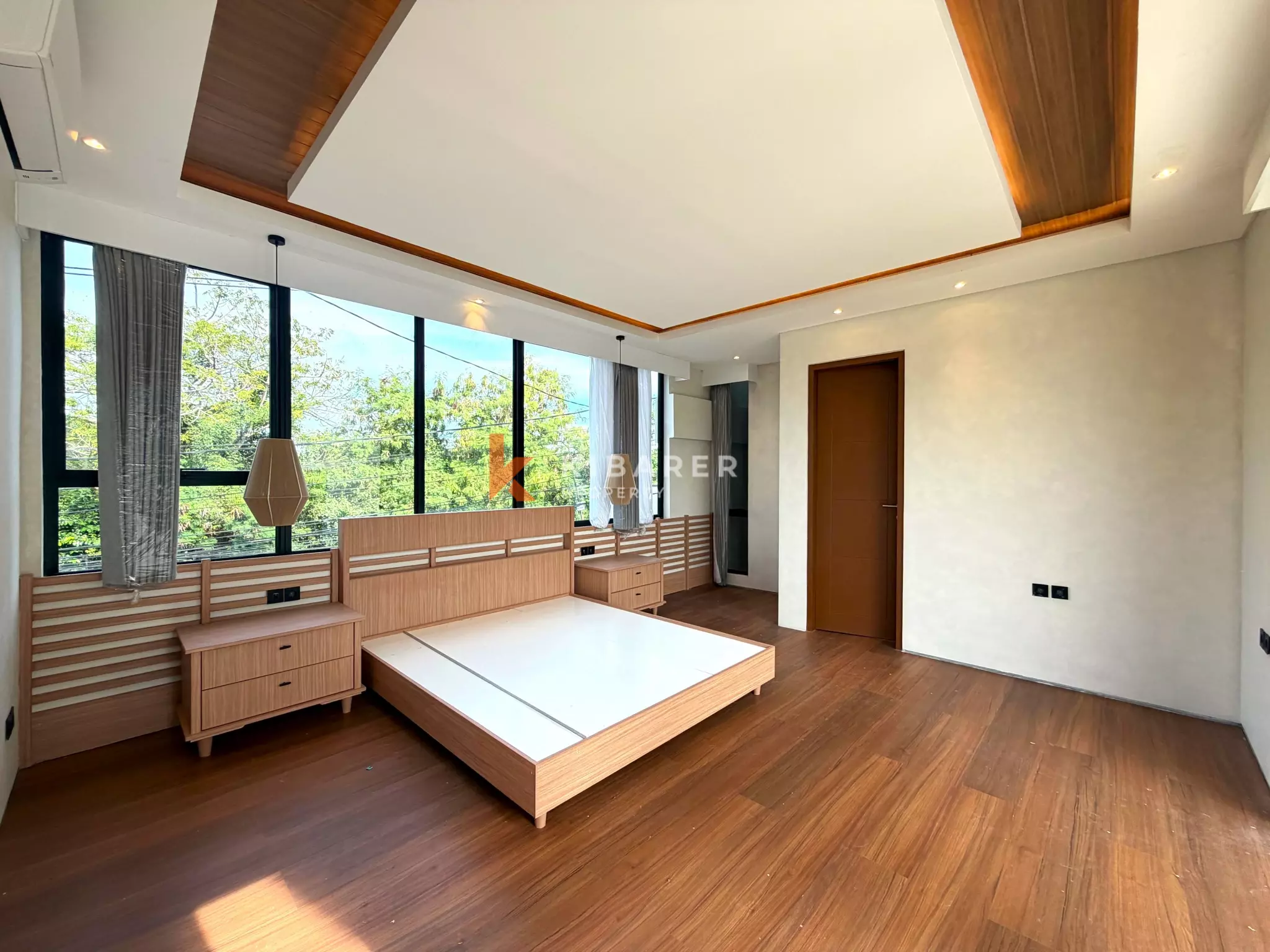 Luxury Family Three-Bedrooms Villa with Sunken Lounge in Ungasan