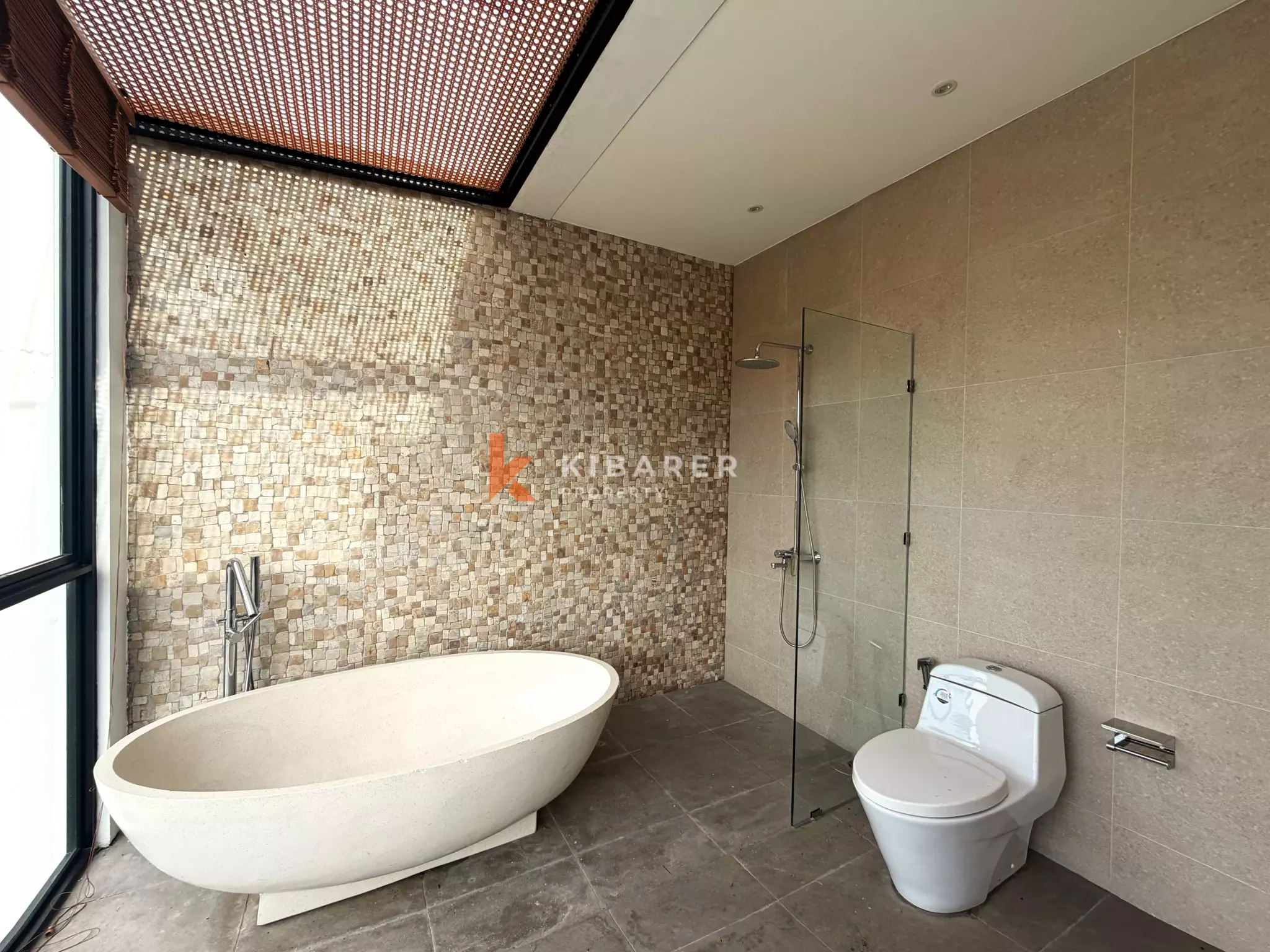 Luxury Family Three-Bedrooms Villa with Sunken Lounge in Ungasan