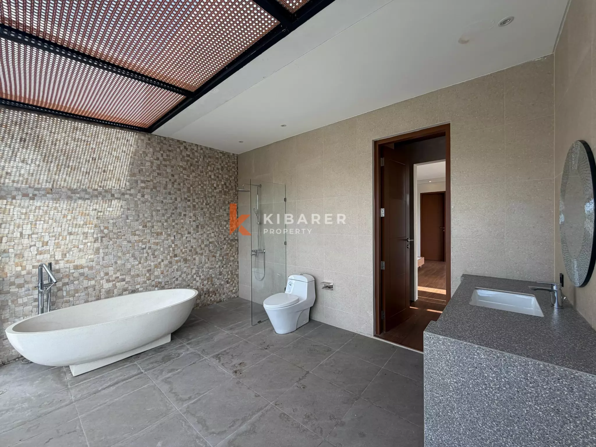 Luxury Family Three-Bedrooms Villa with Sunken Lounge in Ungasan