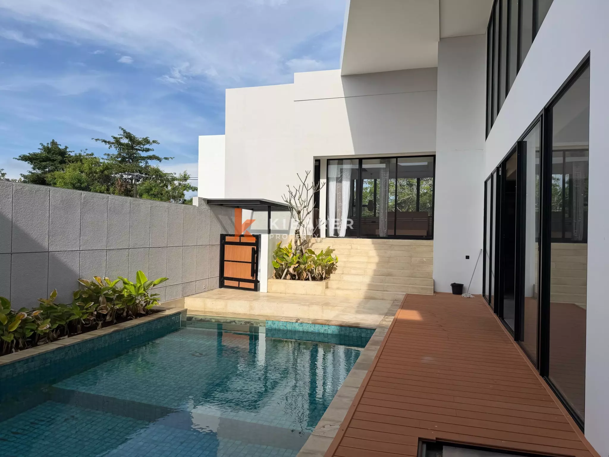 Luxury Family Three-Bedrooms Villa with Sunken Lounge in Ungasan