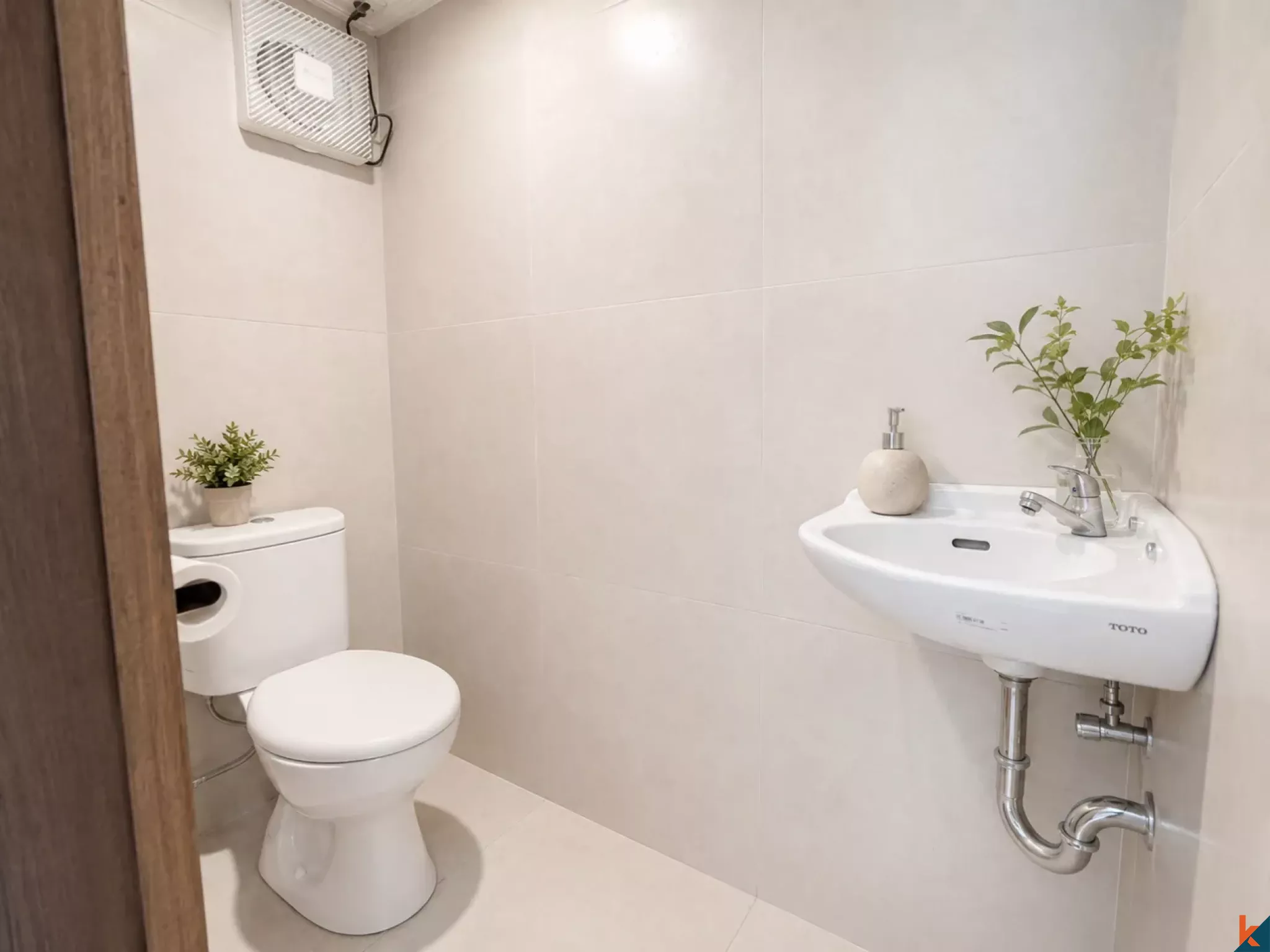 Investment three bedroom leasehold villa in prime location in Berawa