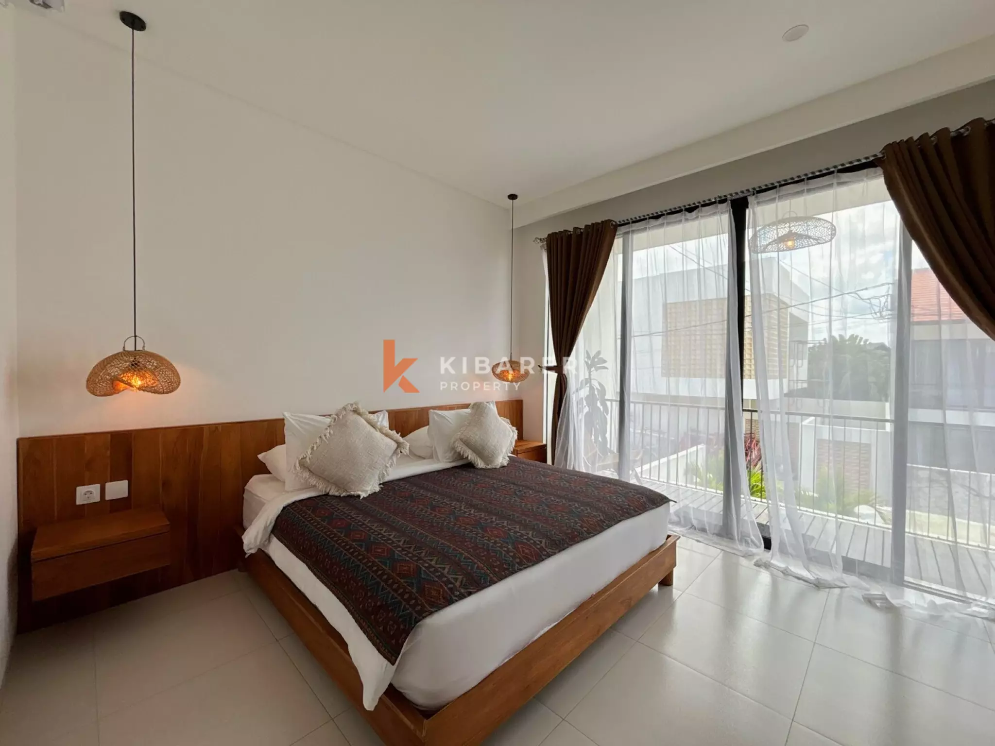 Villa Desain Modern Tiga Kamar Tidur dengan Kenyamanan dan Gaya di Canggu