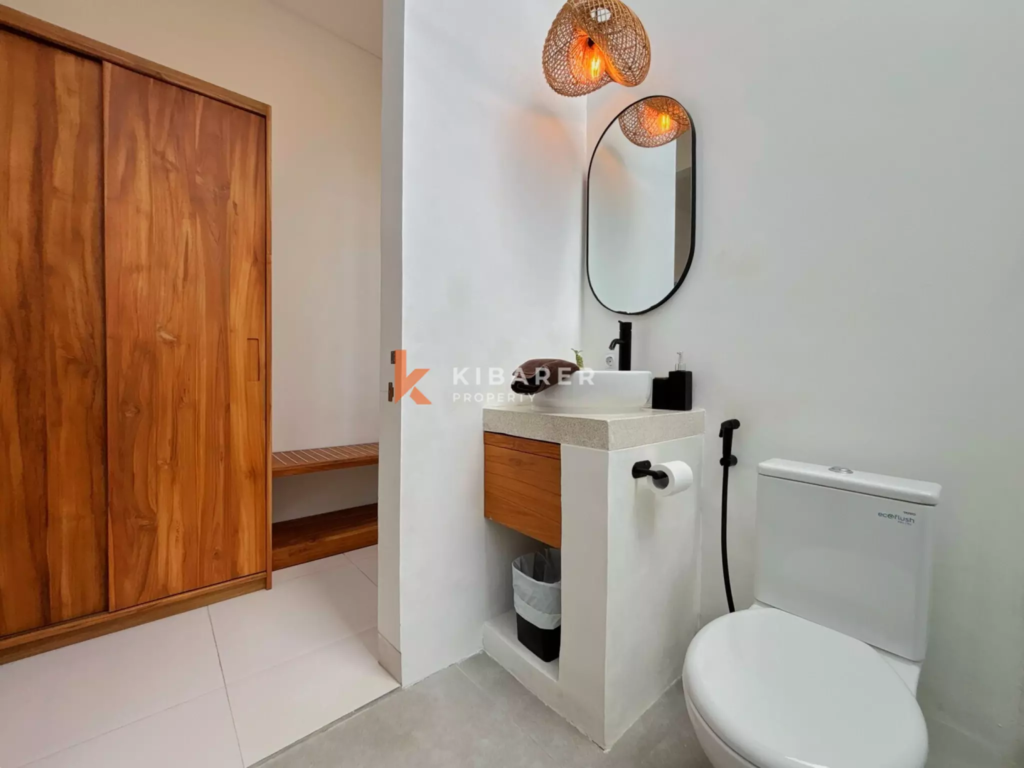 Villa Desain Modern Tiga Kamar Tidur dengan Kenyamanan dan Gaya di Canggu