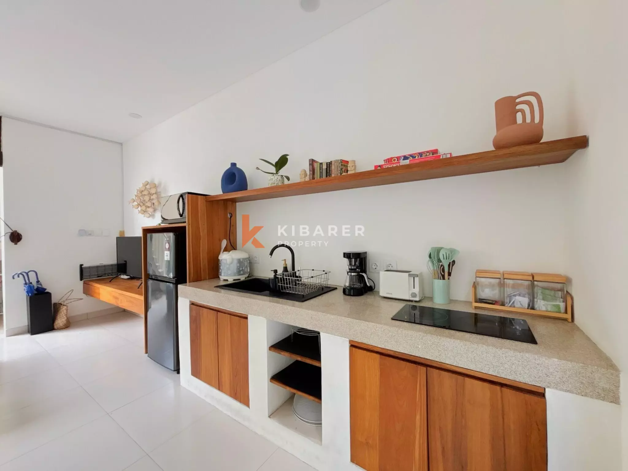 Villa Desain Modern Tiga Kamar Tidur dengan Kenyamanan dan Gaya di Canggu