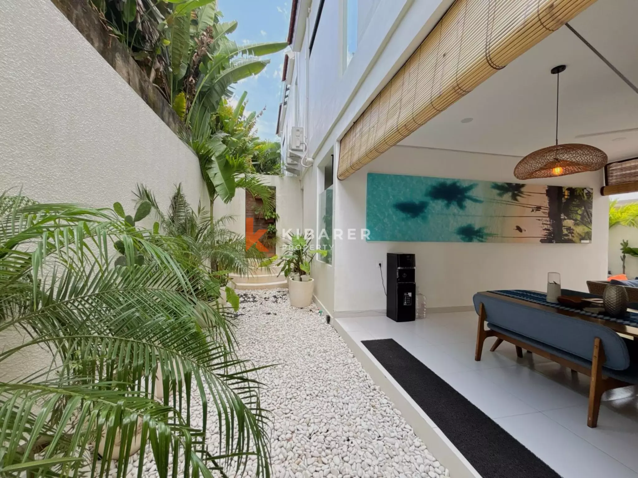 Villa Desain Modern Tiga Kamar Tidur dengan Kenyamanan dan Gaya di Canggu