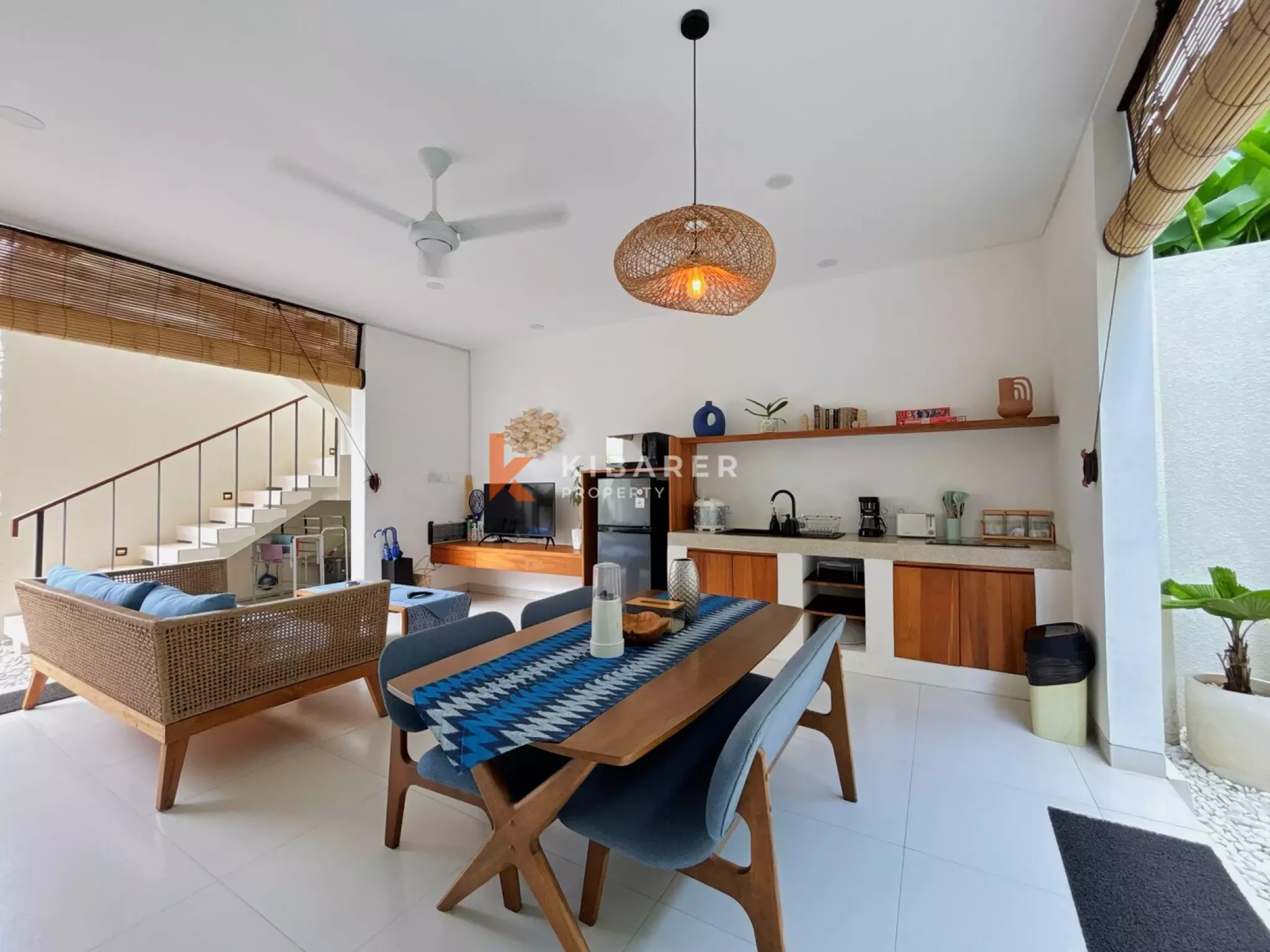 Villa Desain Modern Tiga Kamar Tidur dengan Kenyamanan dan Gaya di Canggu