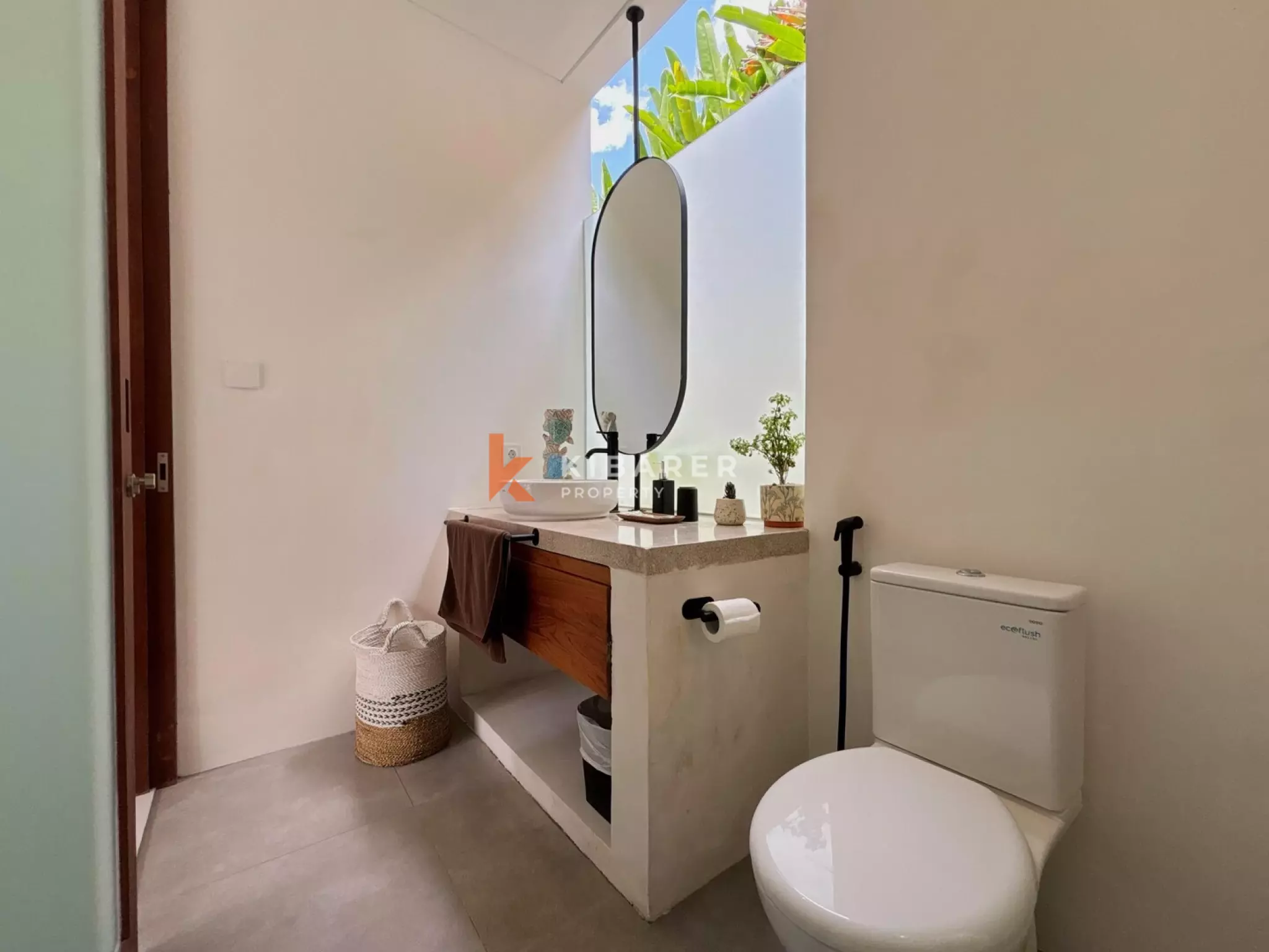 Villa Desain Modern Tiga Kamar Tidur dengan Kenyamanan dan Gaya di Canggu