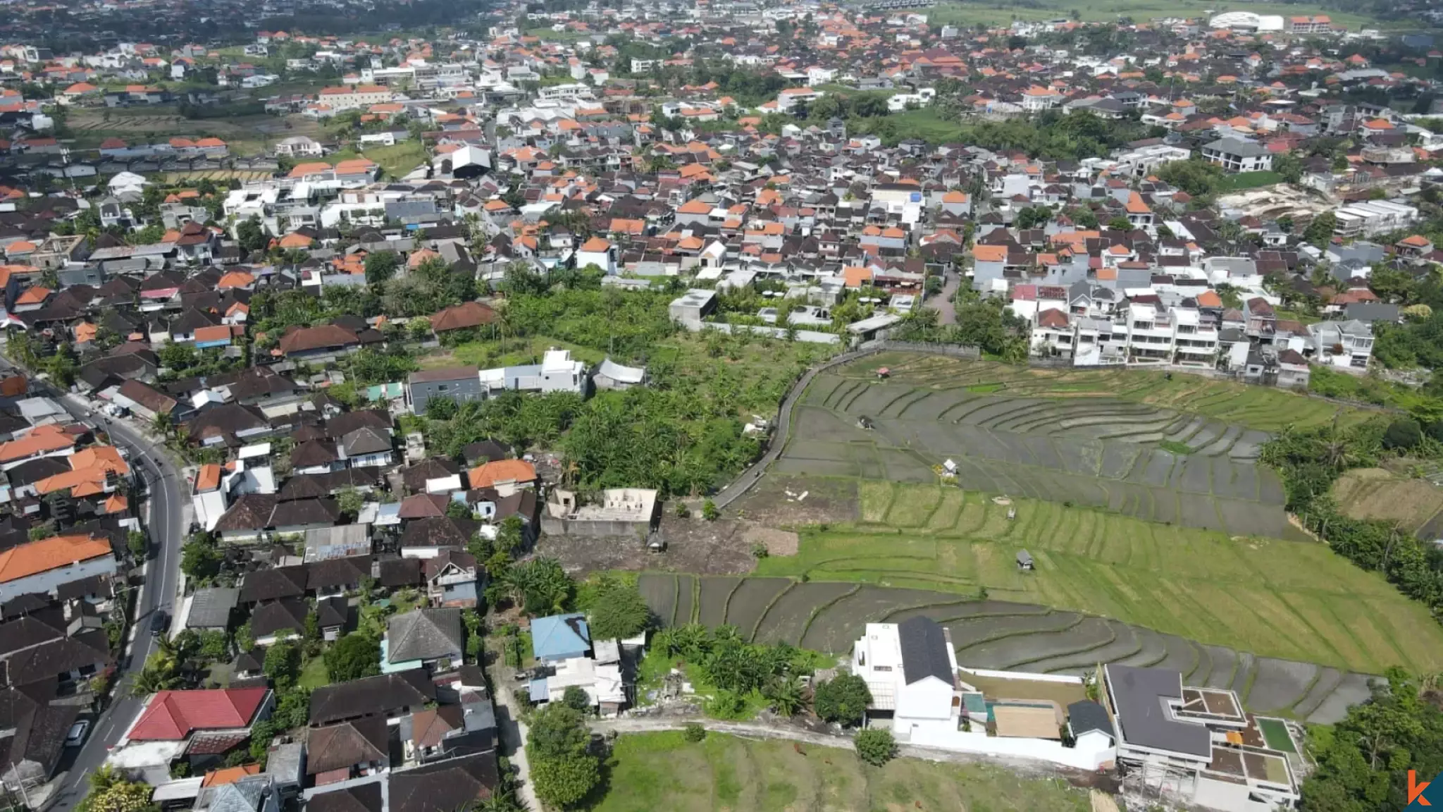 Terrain en bail emphytéotique de premier choix de 6 are avec vue dégagée sur la verdure à Padonan