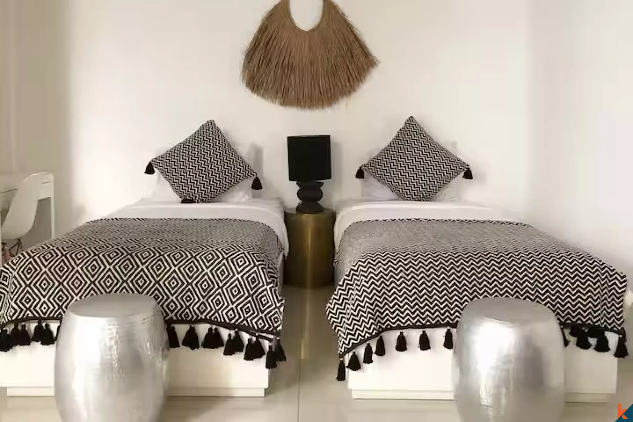 Vila Mewah Elegan dengan 5 Kamar Tidur di Berawa