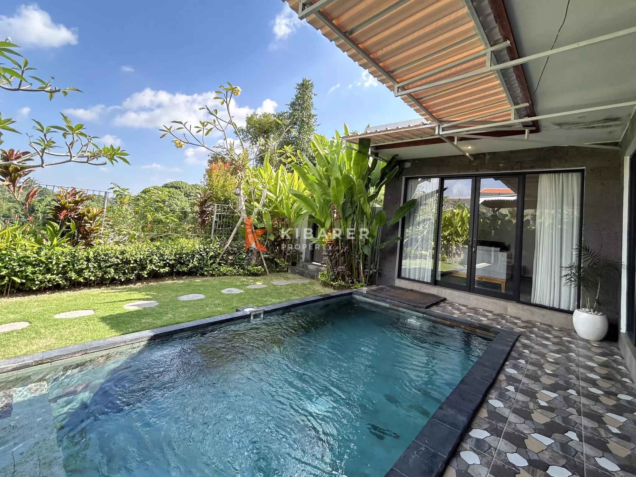 Charming Two-Bedroom Villa in Canggu – Tropical Modern Design