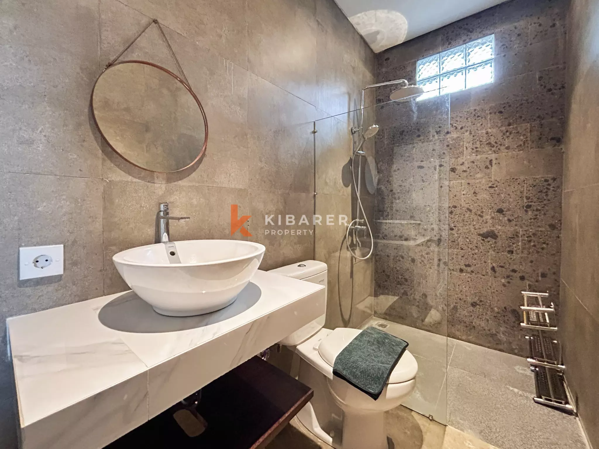 Charming Two-Bedroom Villa in Canggu – Tropical Modern Design