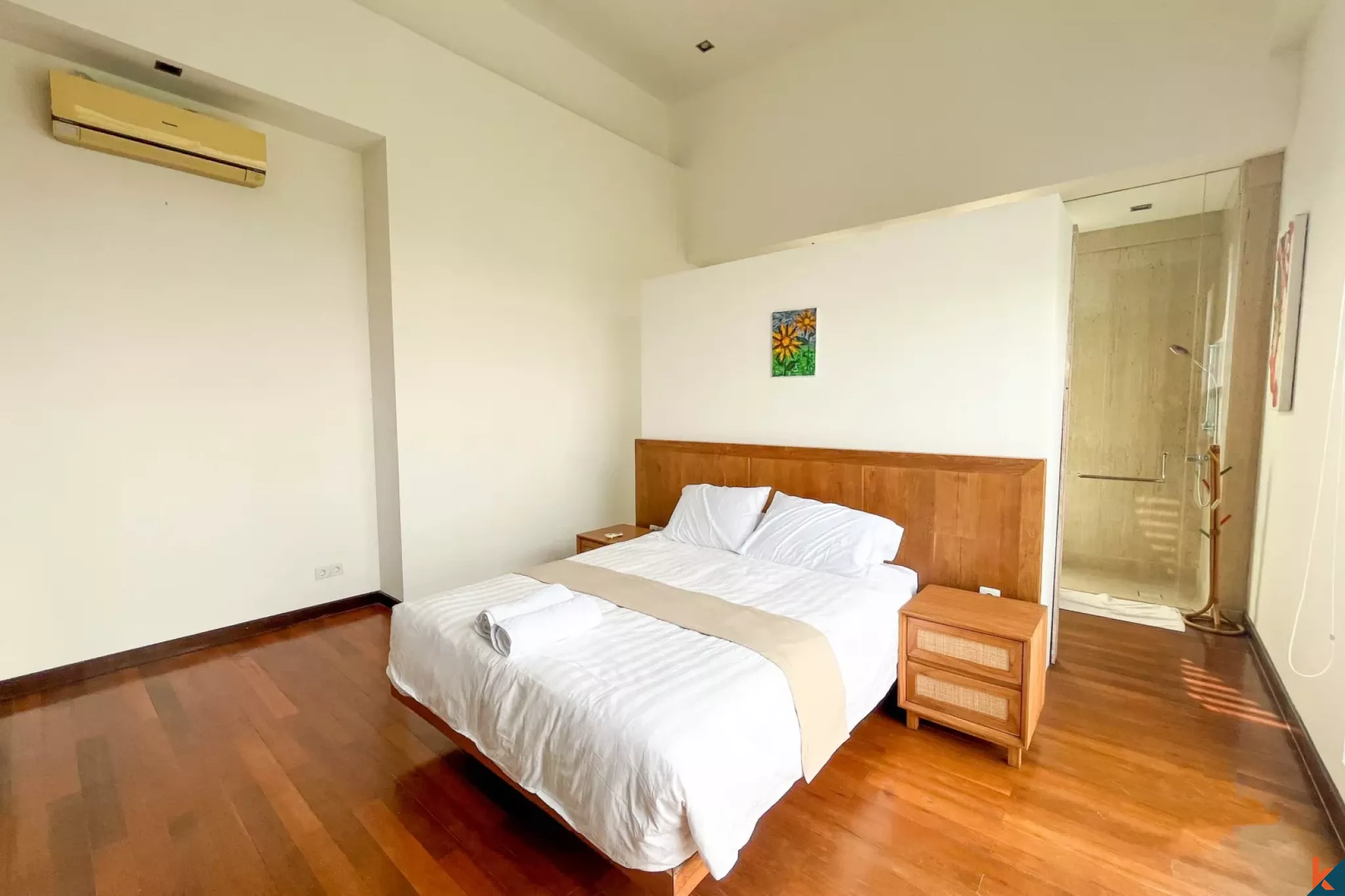 Tropical 3-Bedroom Villa with Private Pool & Sun Deck in Kerobokan