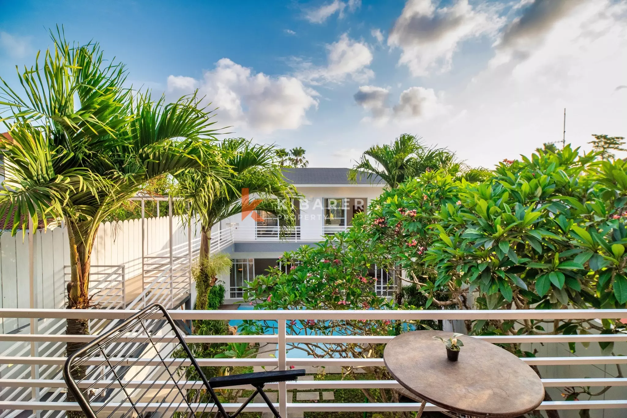 Spacious Entertainment Four-Bedrooms Enclosed Living Villa in Prime Berawa