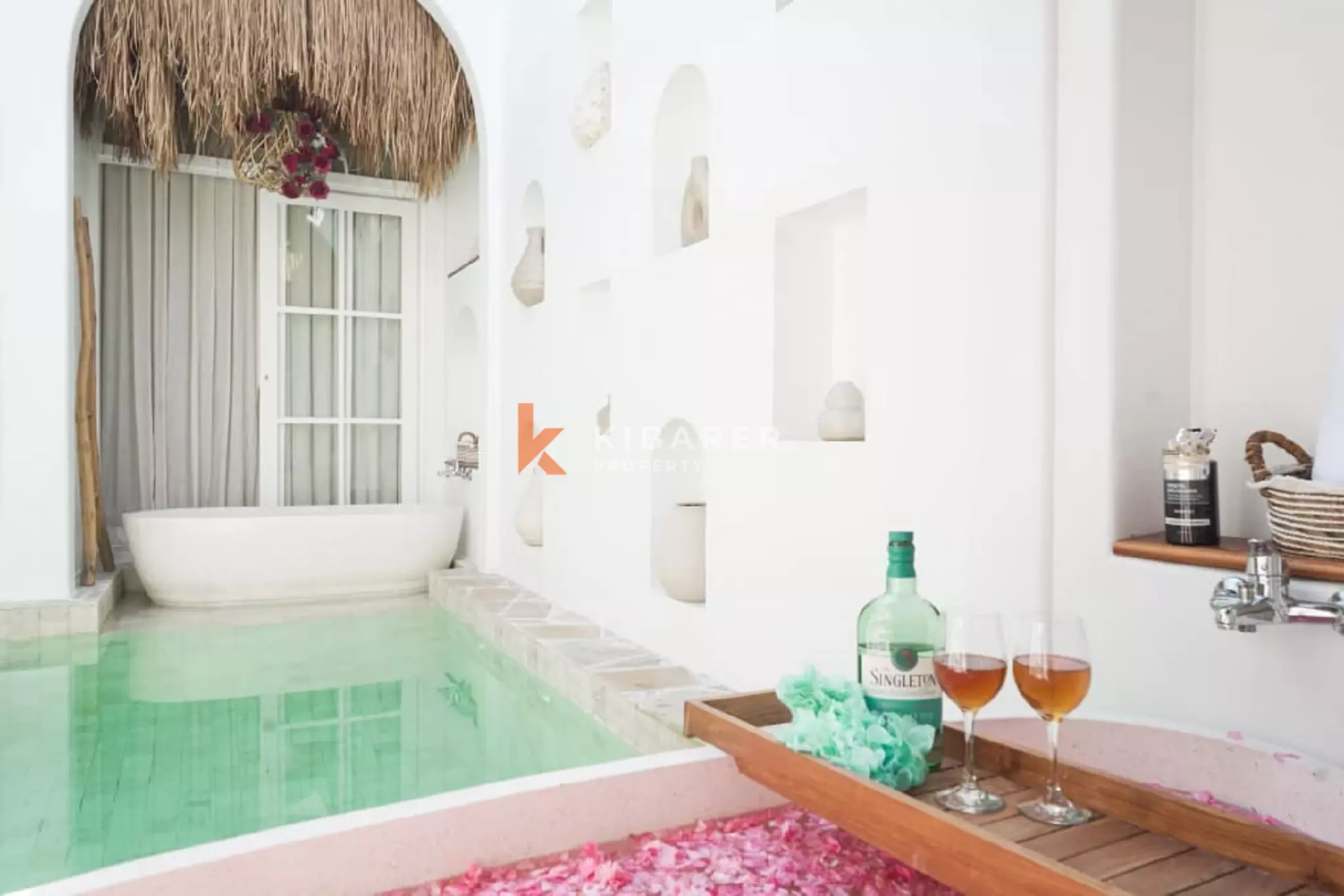 Boho Mediterranean Two-Bedrooms Villa Near Balangan & Dreamland Beach