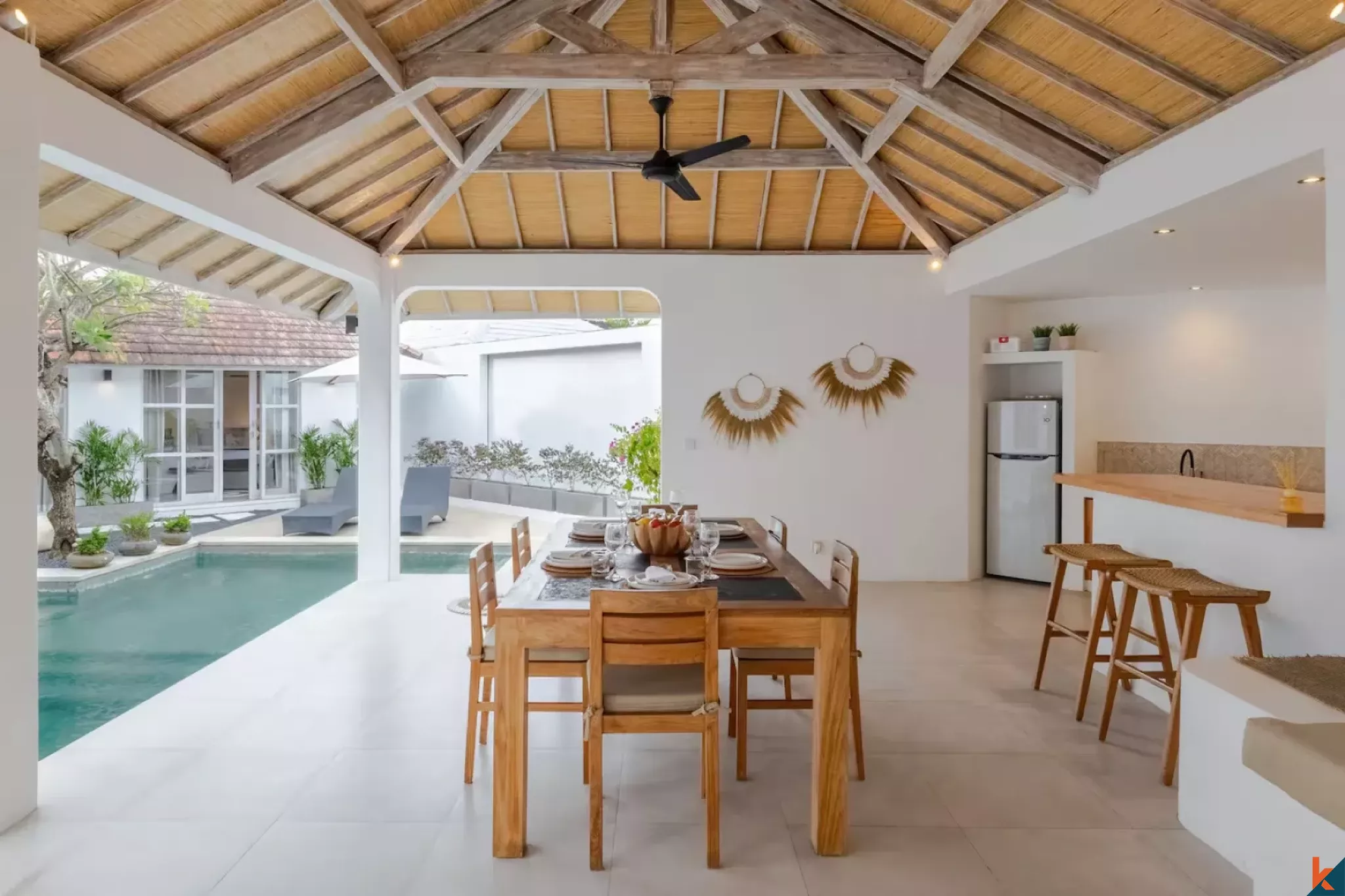 Villa de trois chambres à coucher en bail emphytéotique, située en plein centre de Seminyak–Legian