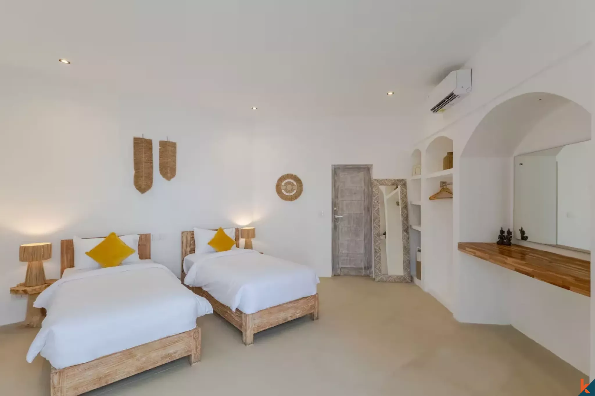 Villa de trois chambres à coucher en bail emphytéotique, située en plein centre de Seminyak–Legian