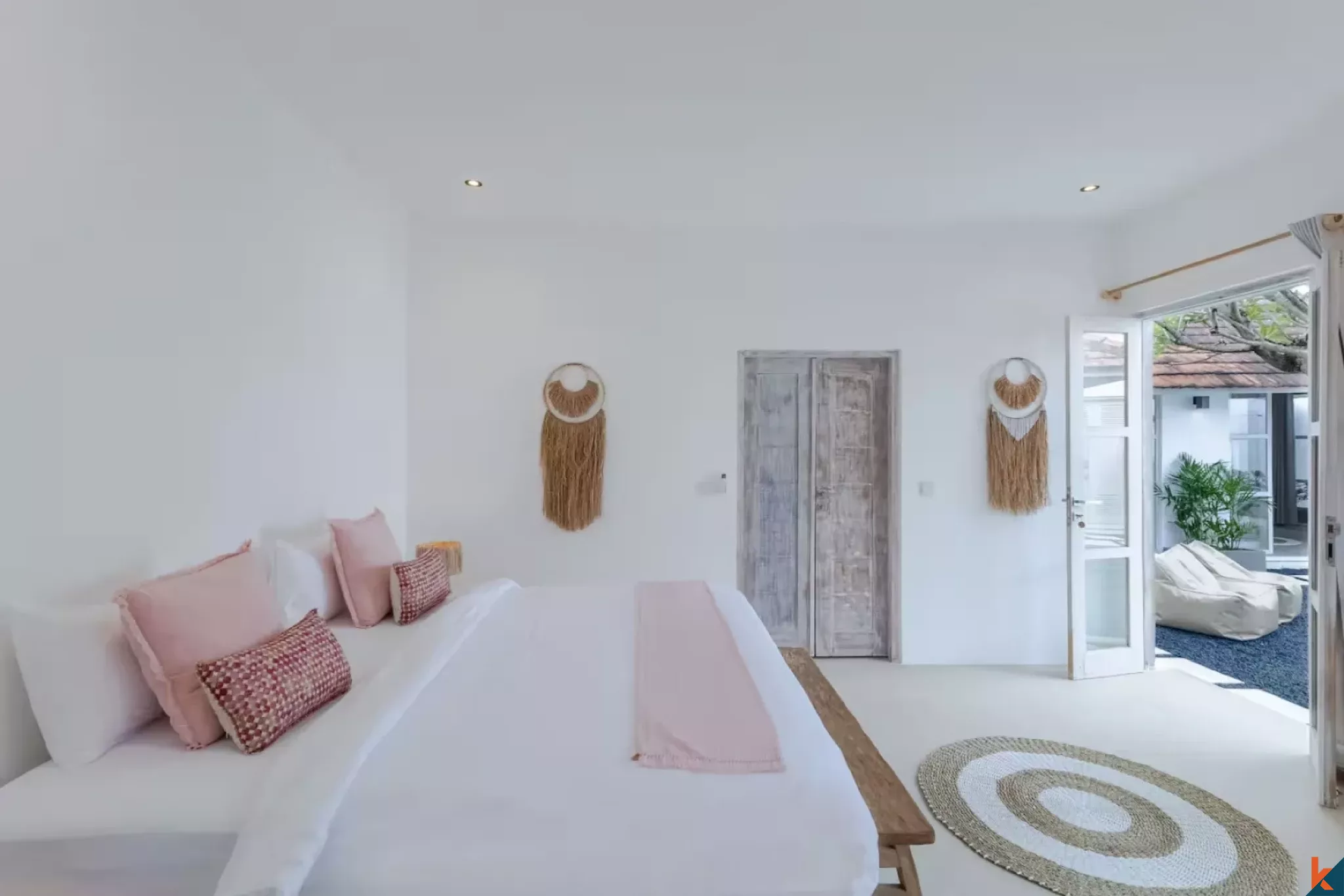 Villa de trois chambres à coucher en bail emphytéotique, située en plein centre de Seminyak–Legian