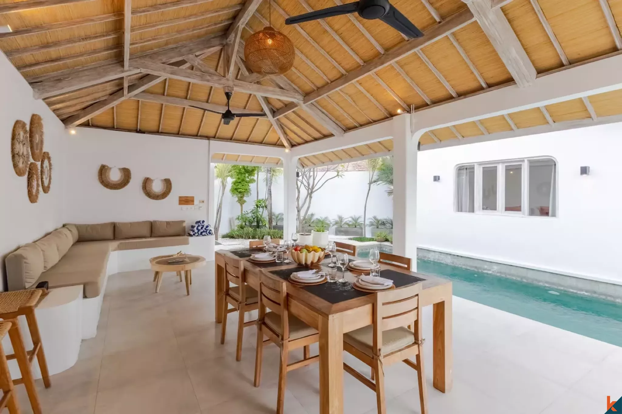 Villa de trois chambres à coucher en bail emphytéotique, située en plein centre de Seminyak–Legian