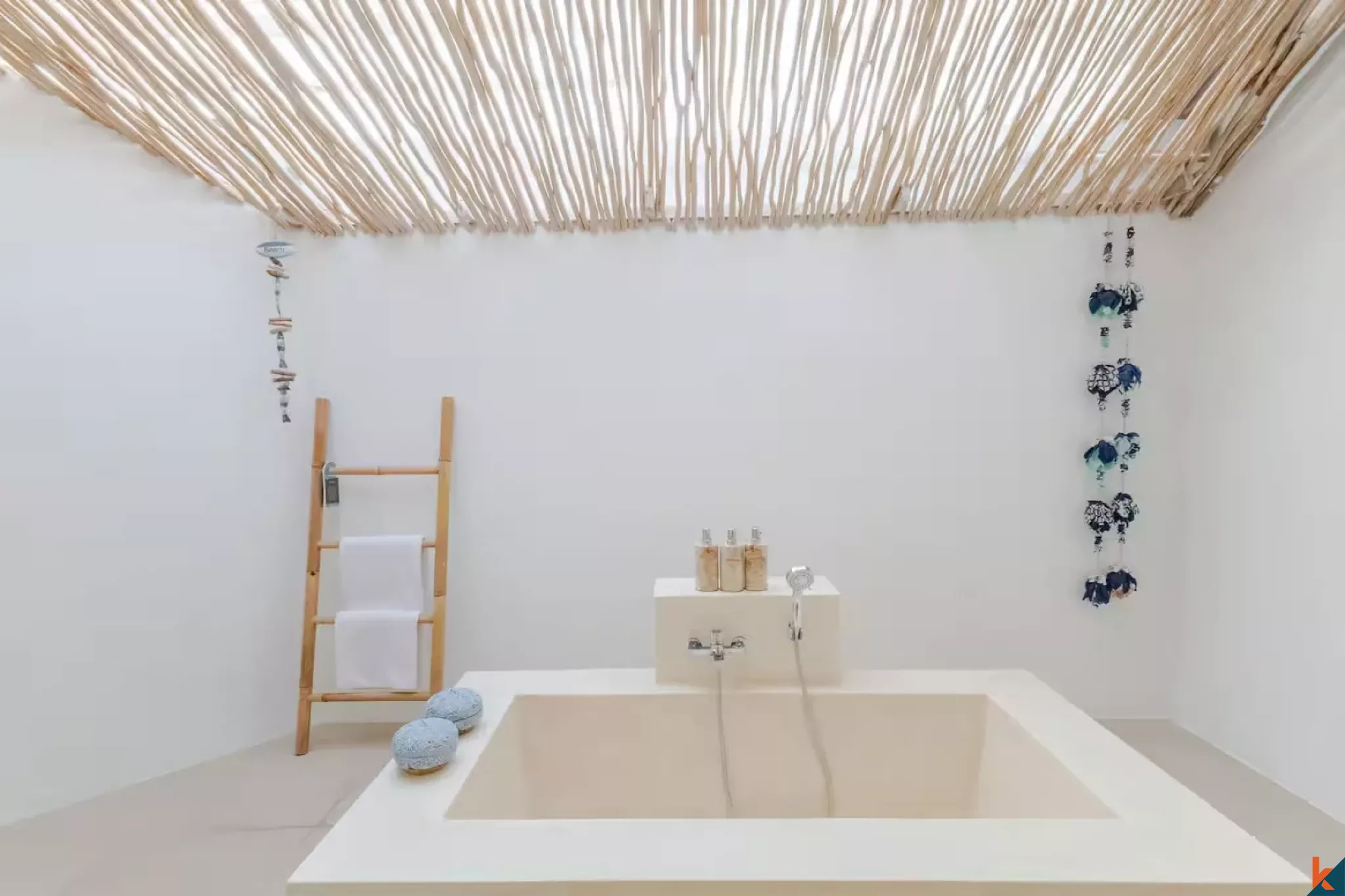 Villa de trois chambres à coucher en bail emphytéotique, située en plein centre de Seminyak–Legian