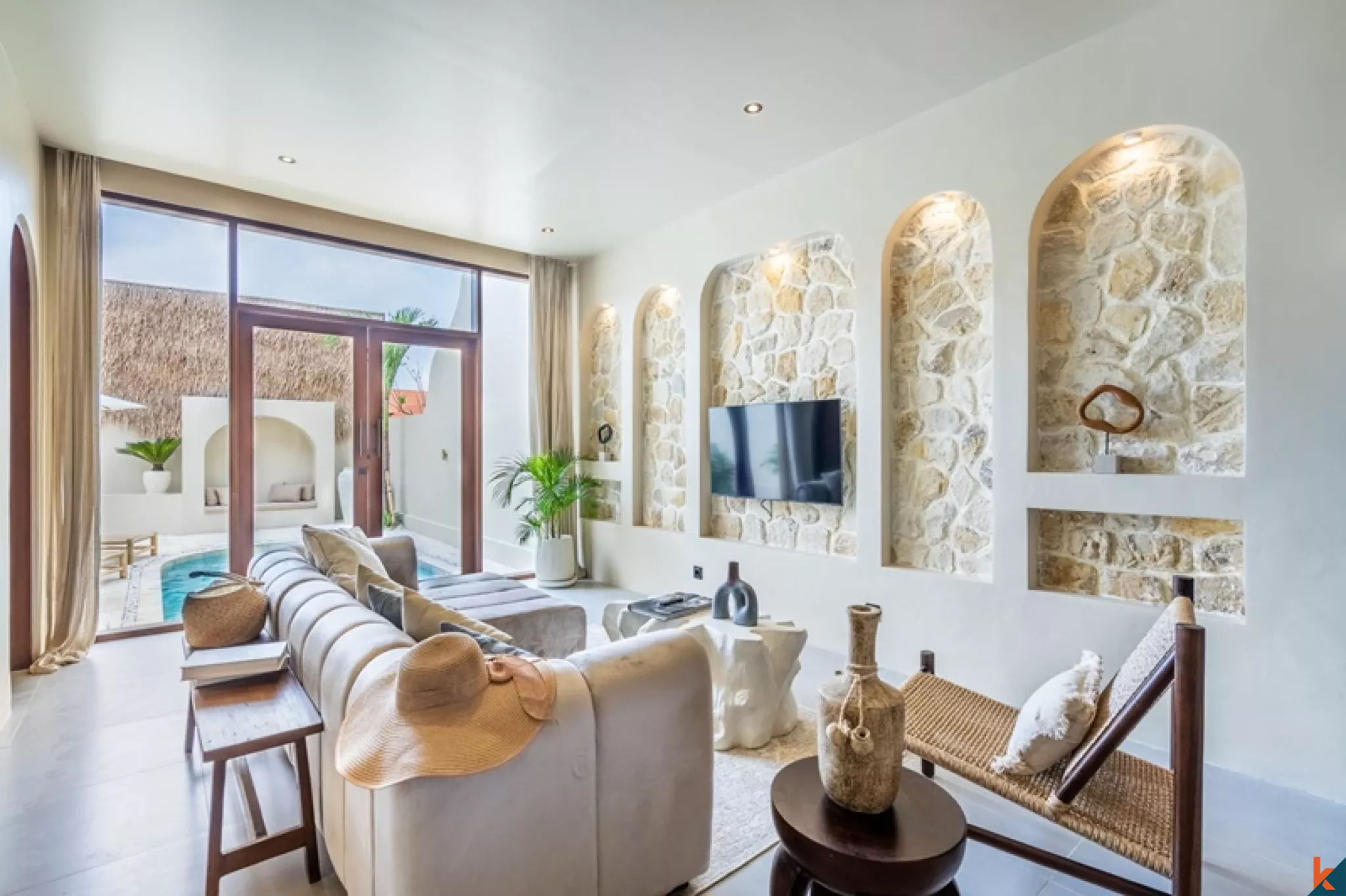 Villa méditerranéenne neuve de 2 chambres dans le quartier prisé de Pererenan