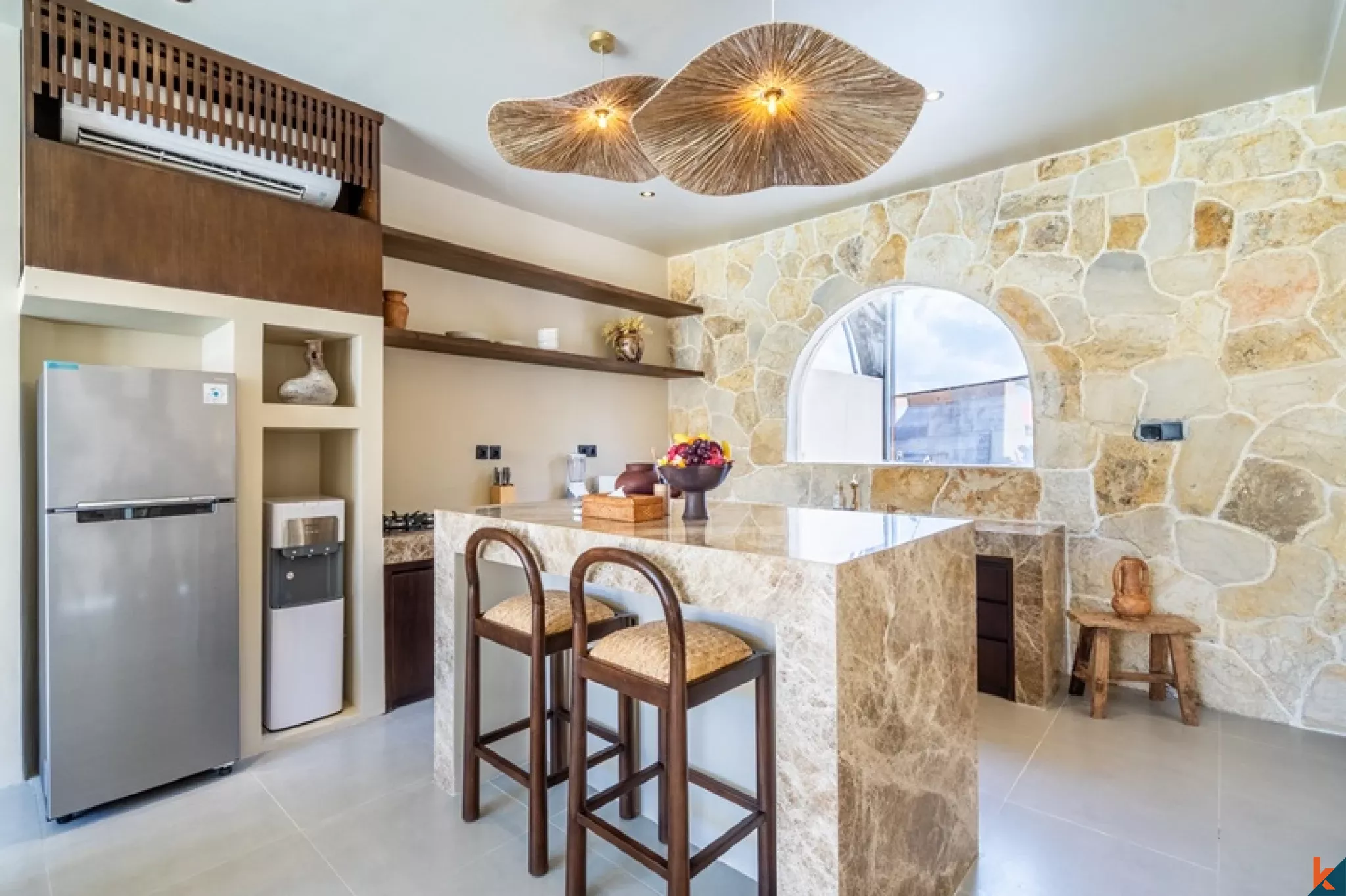Villa méditerranéenne neuve de 2 chambres dans le quartier prisé de Pererenan