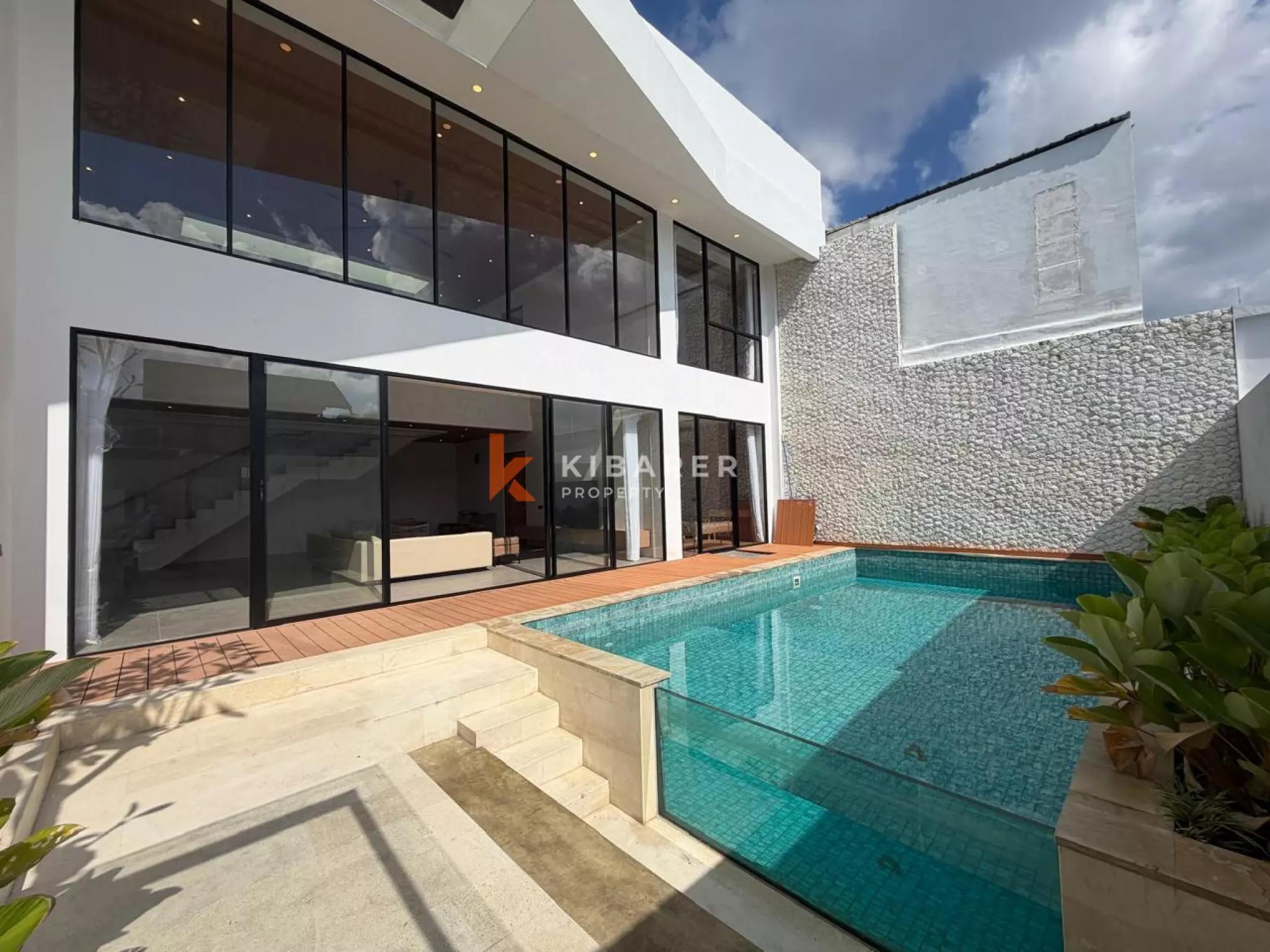 Luxury Spacious Family Four-Bedrooms Villa in Ungasan