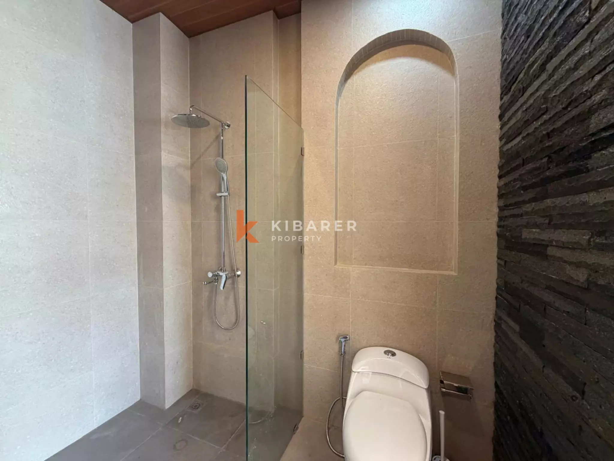 Luxury Spacious Family Four-Bedrooms Villa in Ungasan