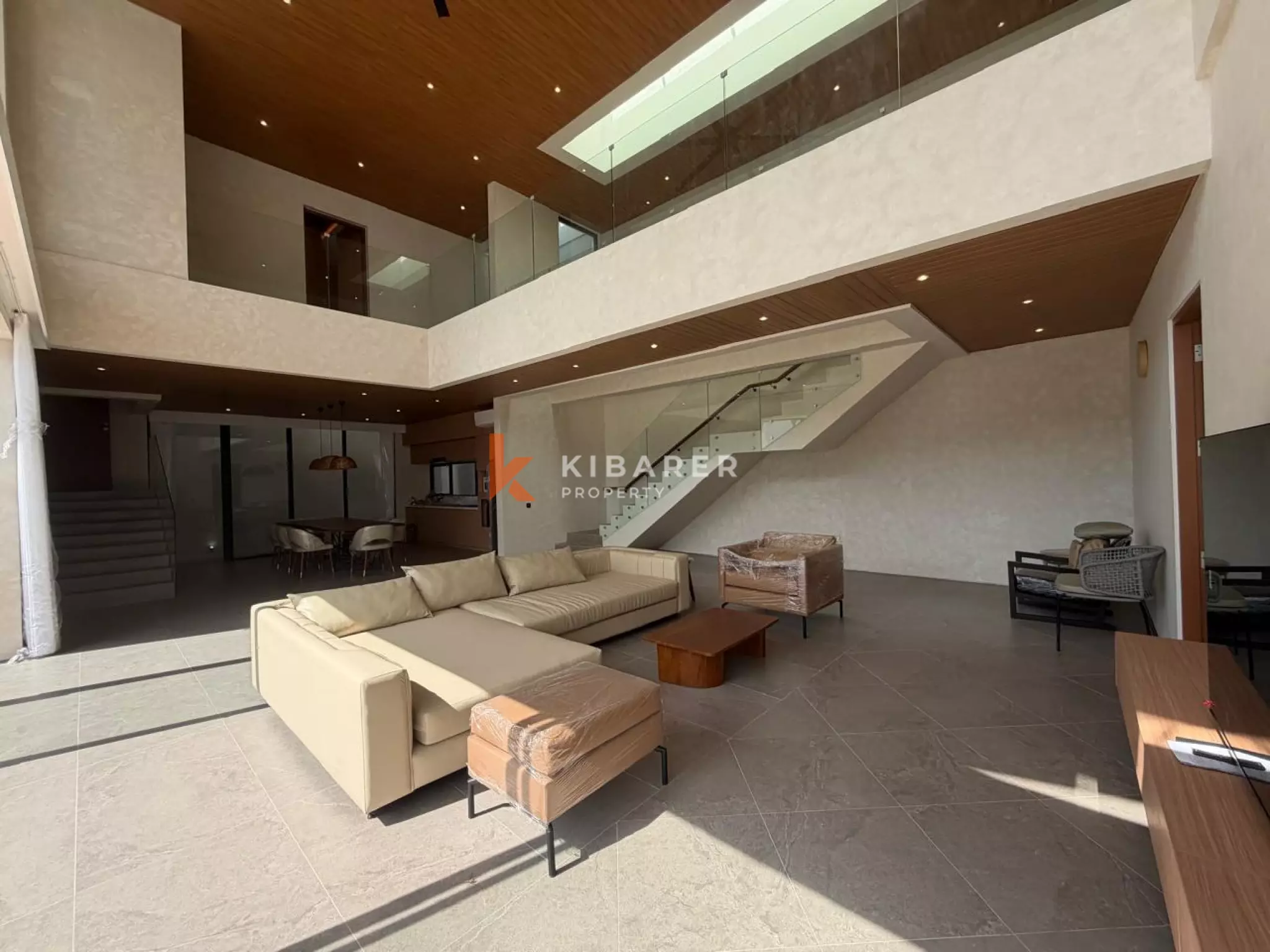 Luxury Spacious Family Four-Bedrooms Villa in Ungasan
